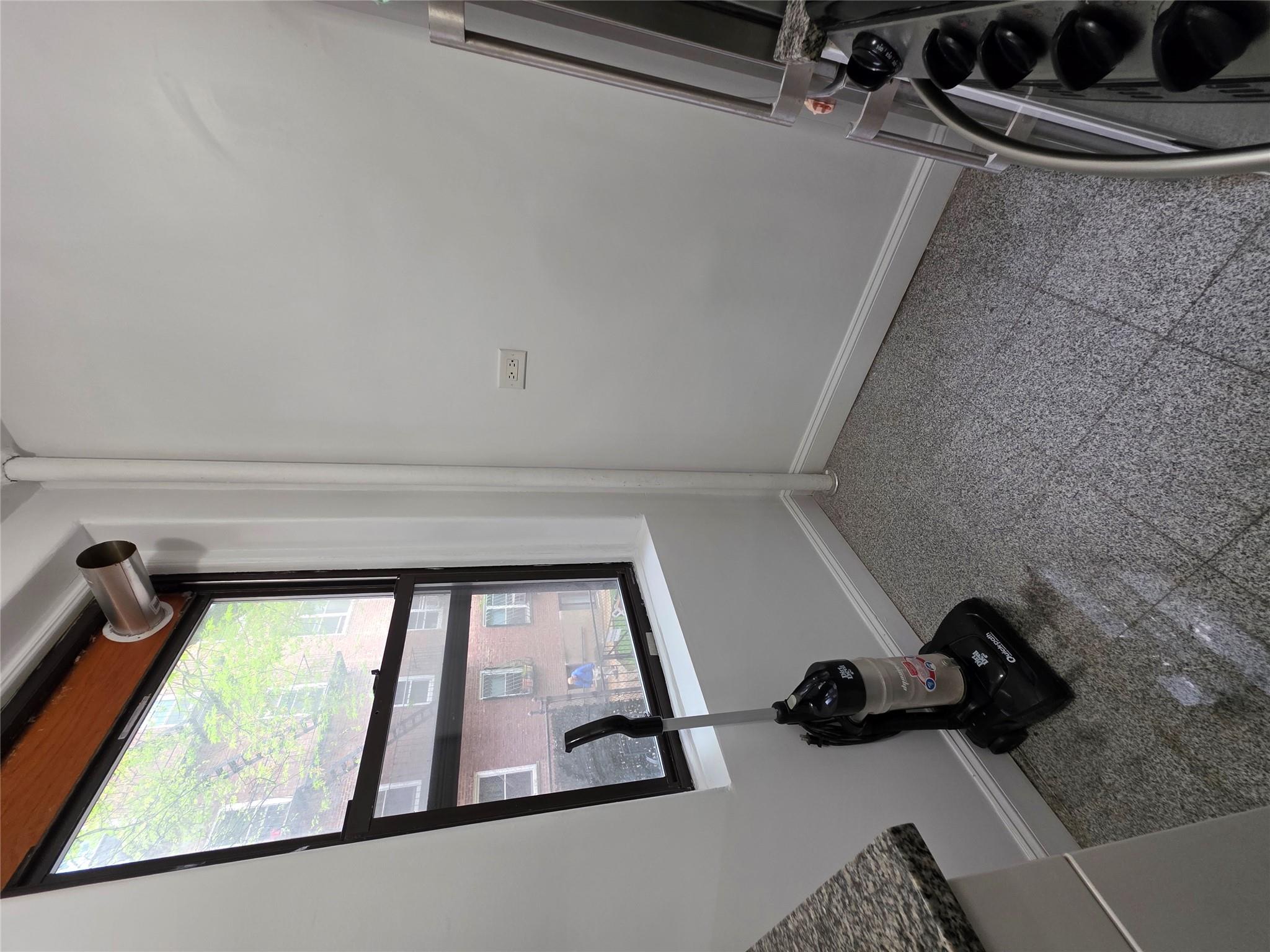 #7 photo, 98-50 67th ave, クイーンズ区 Forest Hills , NY 11375