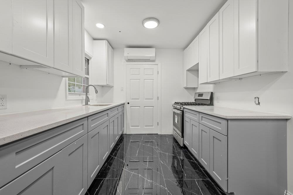 #7 photo, 166-03 69 Avenue, クイーンズ区 Fresh Meadows , NY 11366