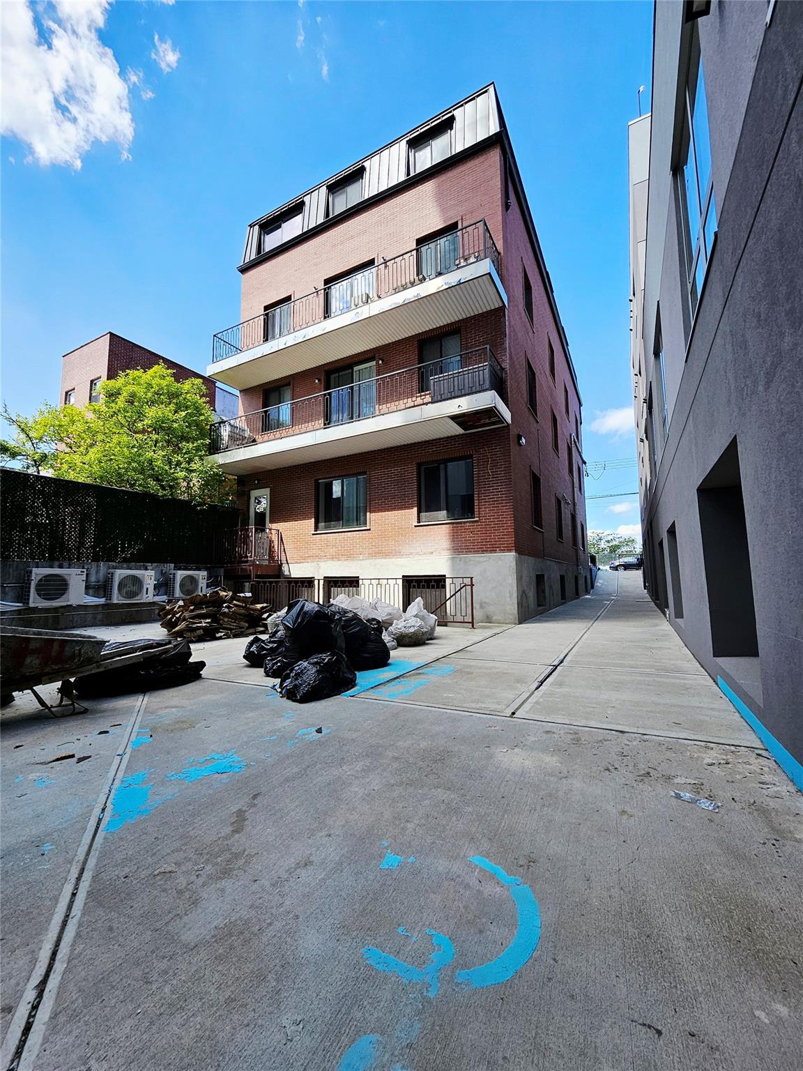 #5 photo, 1058 62nd Street, ブルックリン区 Brooklyn , NY 11219