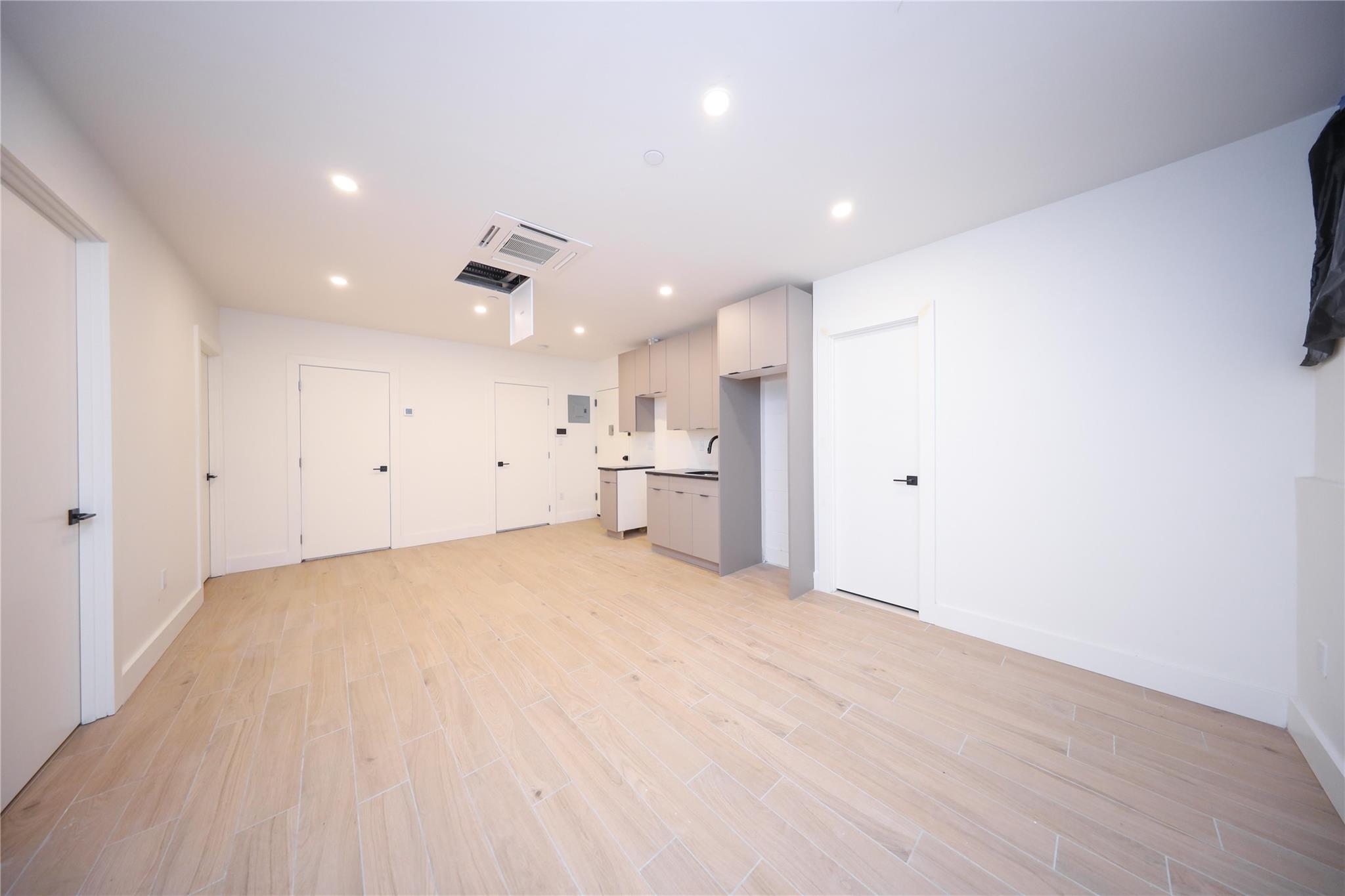 #8 photo, 1058 62nd Street, ブルックリン区 Brooklyn , NY 11219