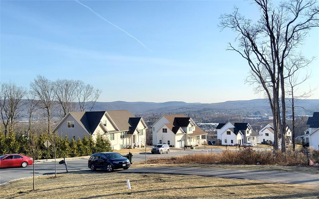 #3 photo, 27 Catskill High Rail, Monroe , NY 10950