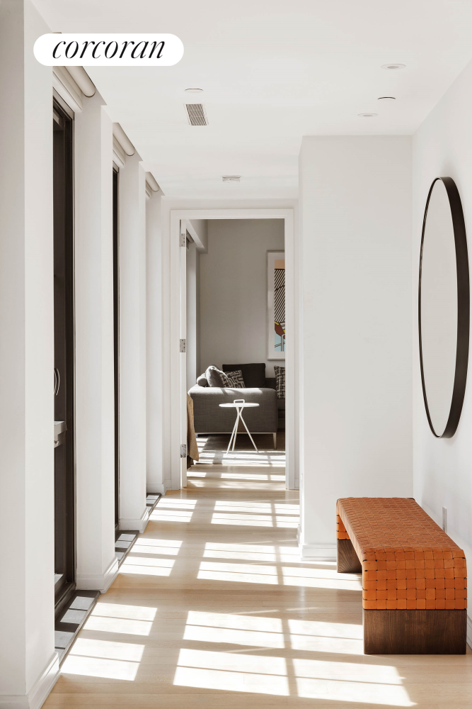 #10 photo, 221 W 77TH Street, マンハッタン Upper West Side , NY 10024