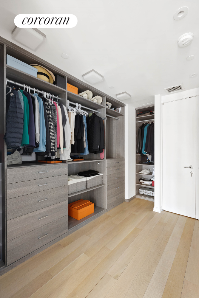 #21 photo, 221 W 77TH Street, マンハッタン Upper West Side , NY 10024