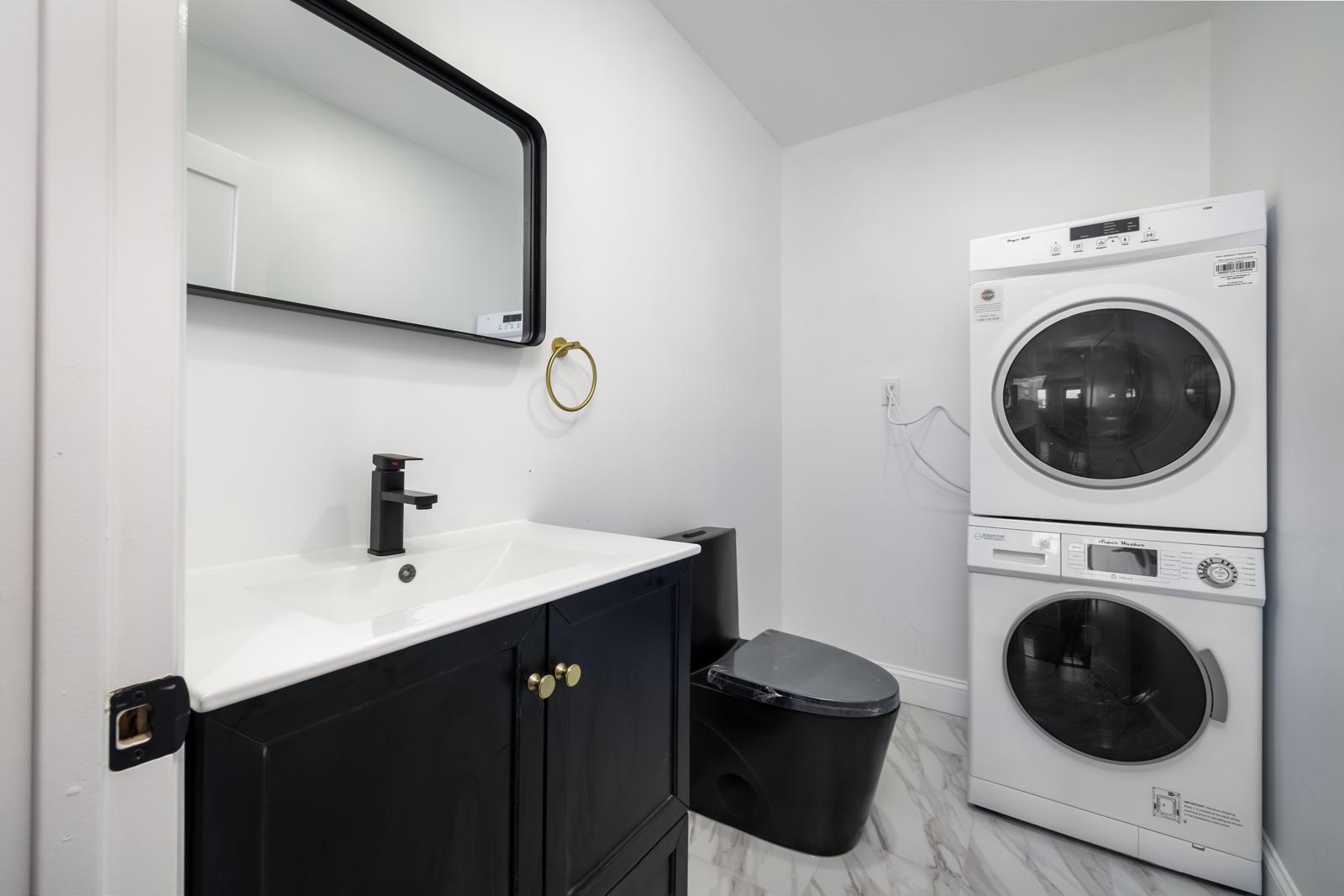 #12 photo, 13 Curve Lane, Levittown , NY 11756