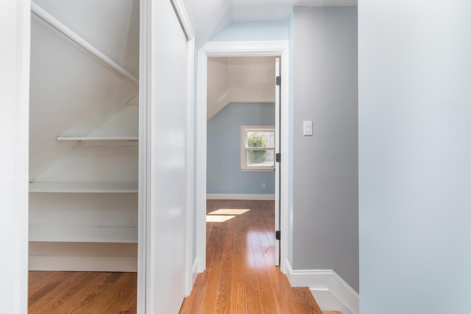 #15 photo, 13 Curve Lane, Levittown , NY 11756