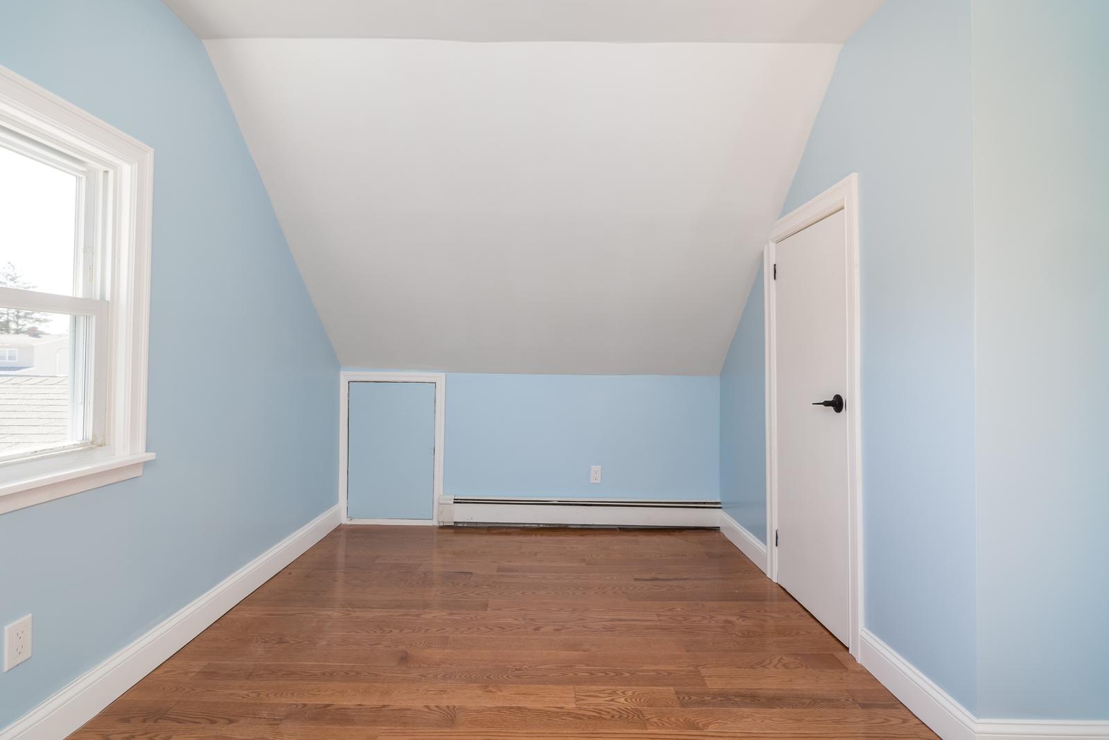 #17 photo, 13 Curve Lane, Levittown , NY 11756