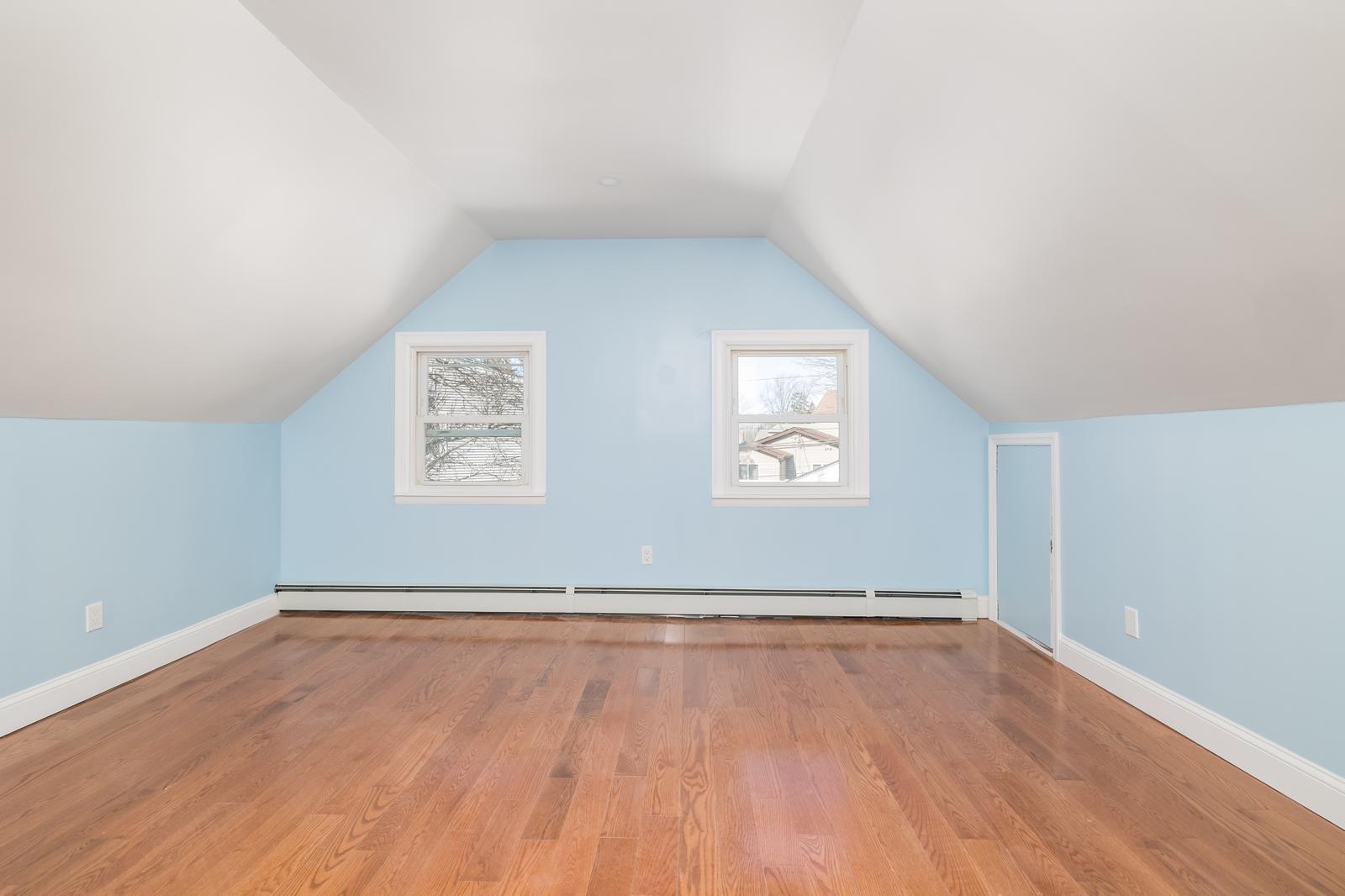 #18 photo, 13 Curve Lane, Levittown , NY 11756