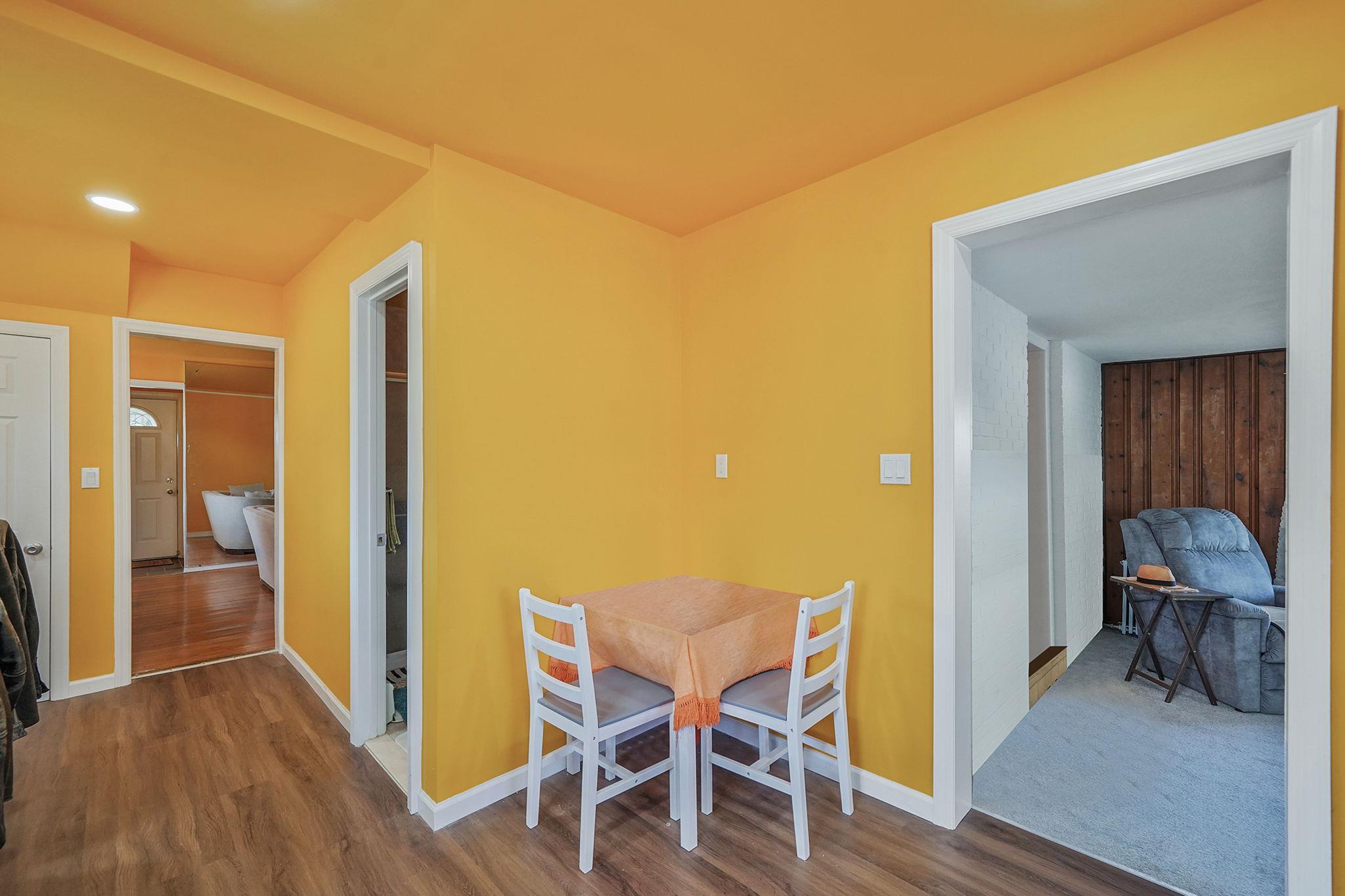 #11 photo, 66 Elmwood Avenue, ナッソー郡 Hempstead , NY 11550