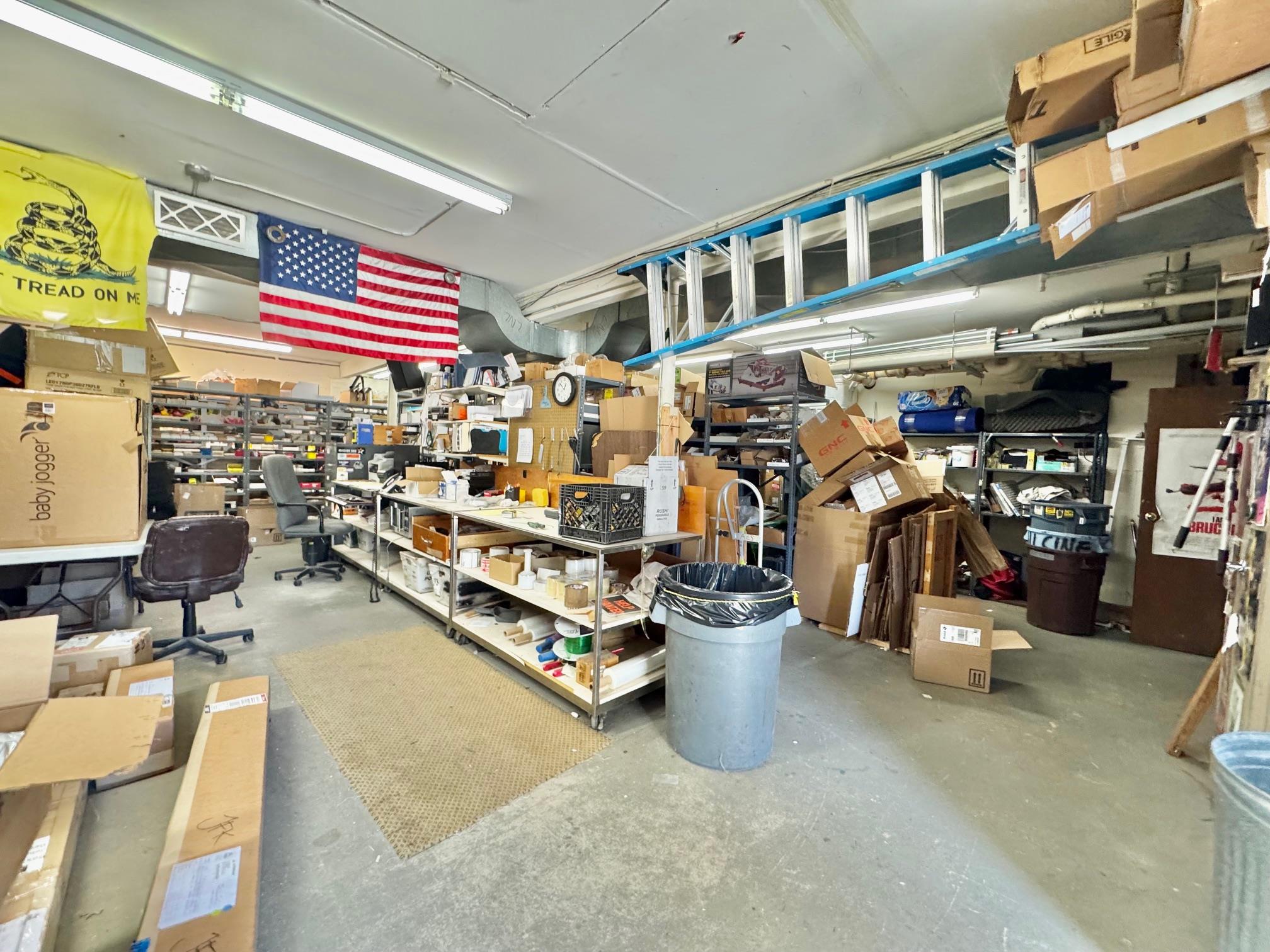 #17 photo, 120-126 Laurel Road, サフォーク郡 East Northport , NY 11731