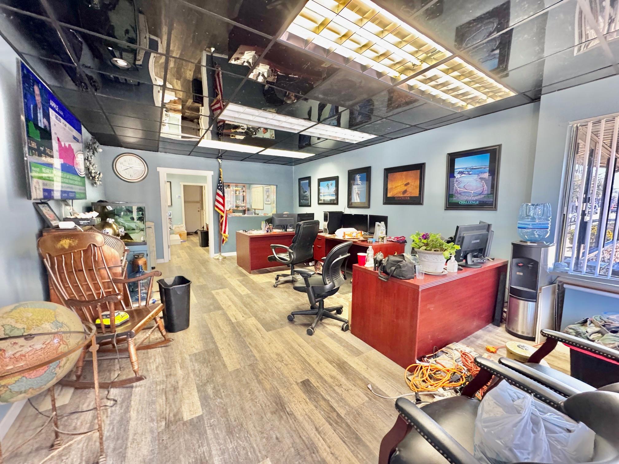 #5 photo, 120-126 Laurel Road, サフォーク郡 East Northport , NY 11731