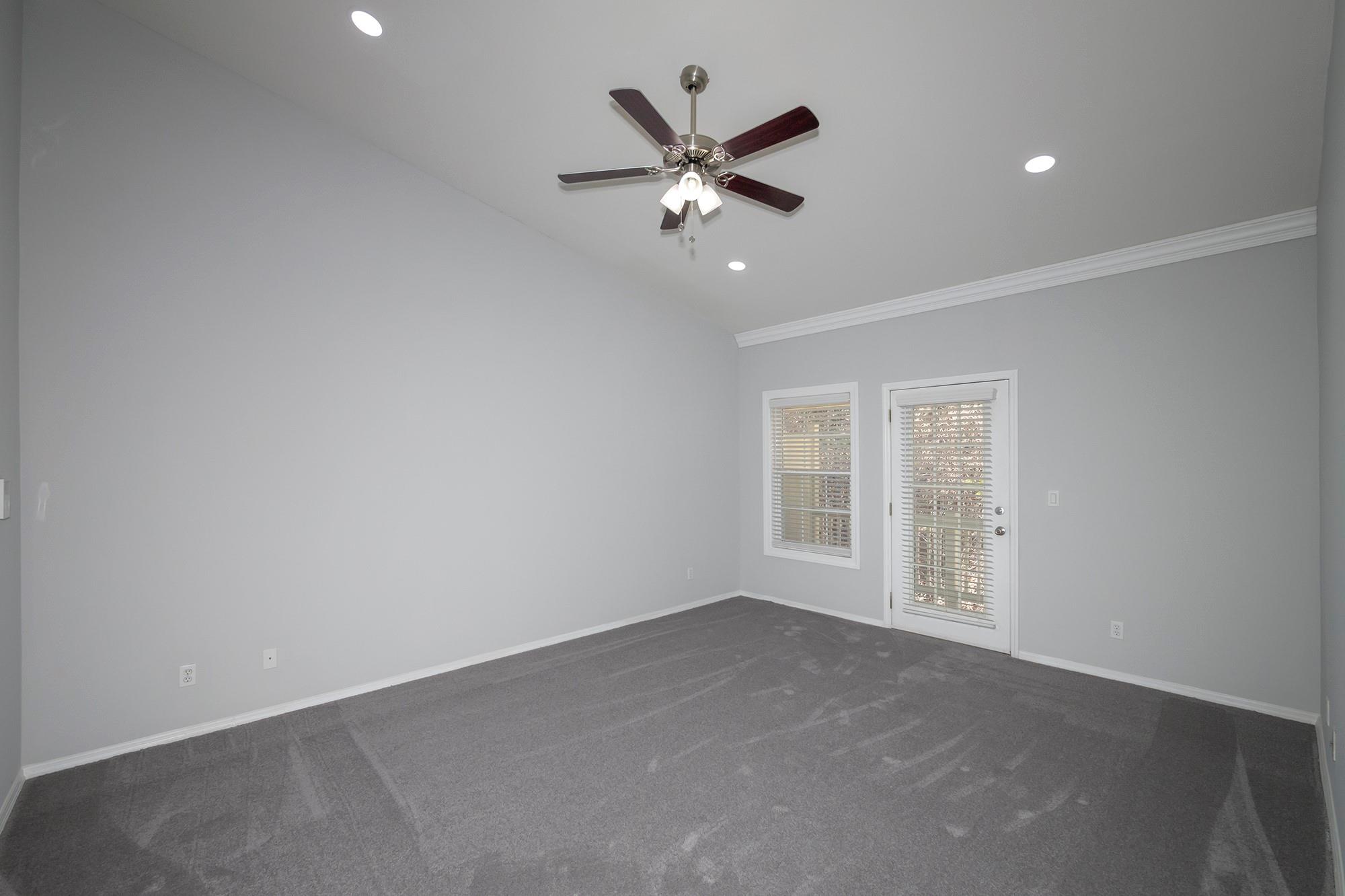 #13 photo, 198 Village Green Drive, サフォーク郡 Port Jefferson Station , NY 11776