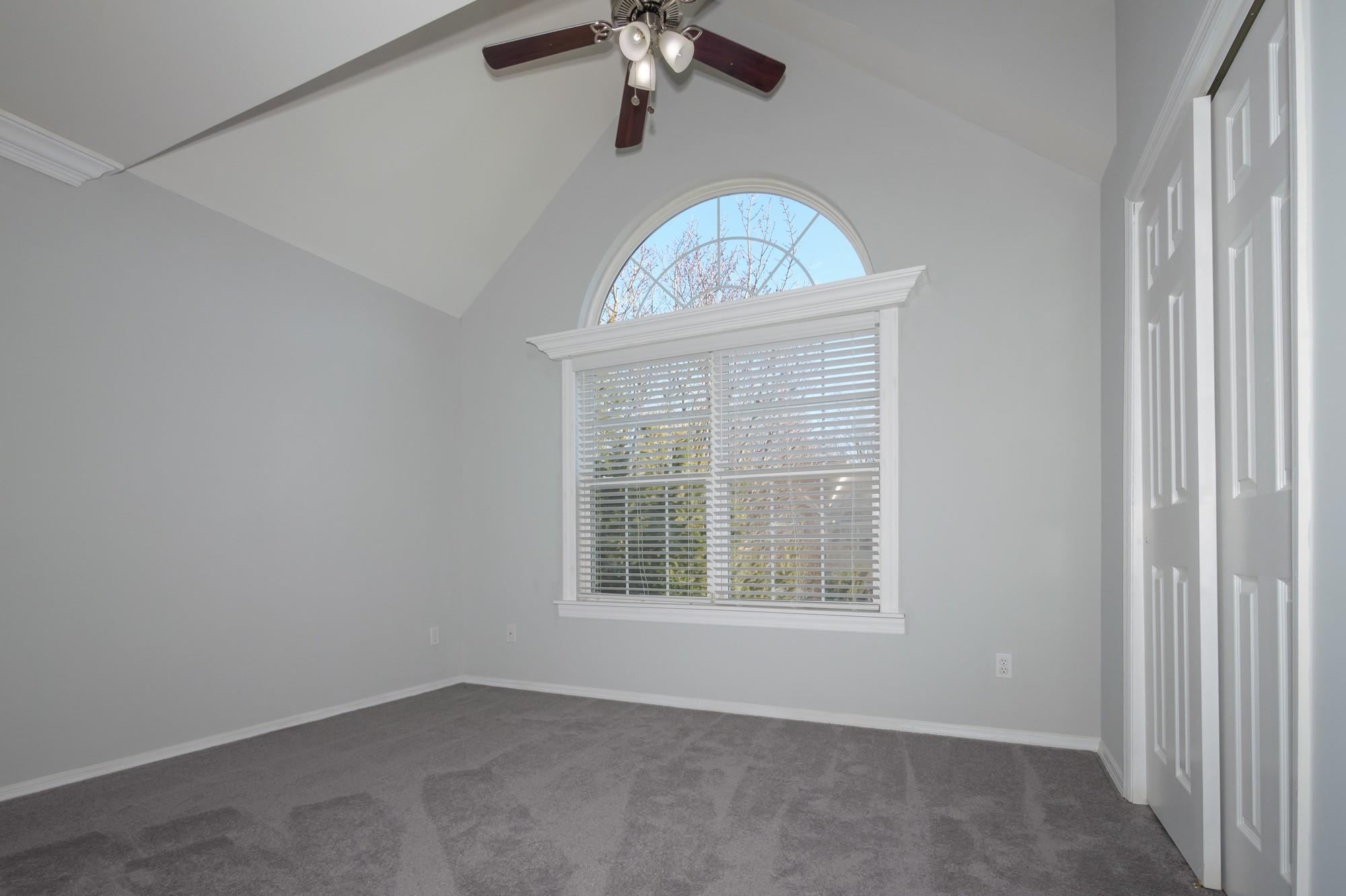 #7 photo, 198 Village Green Drive, サフォーク郡 Port Jefferson Station , NY 11776