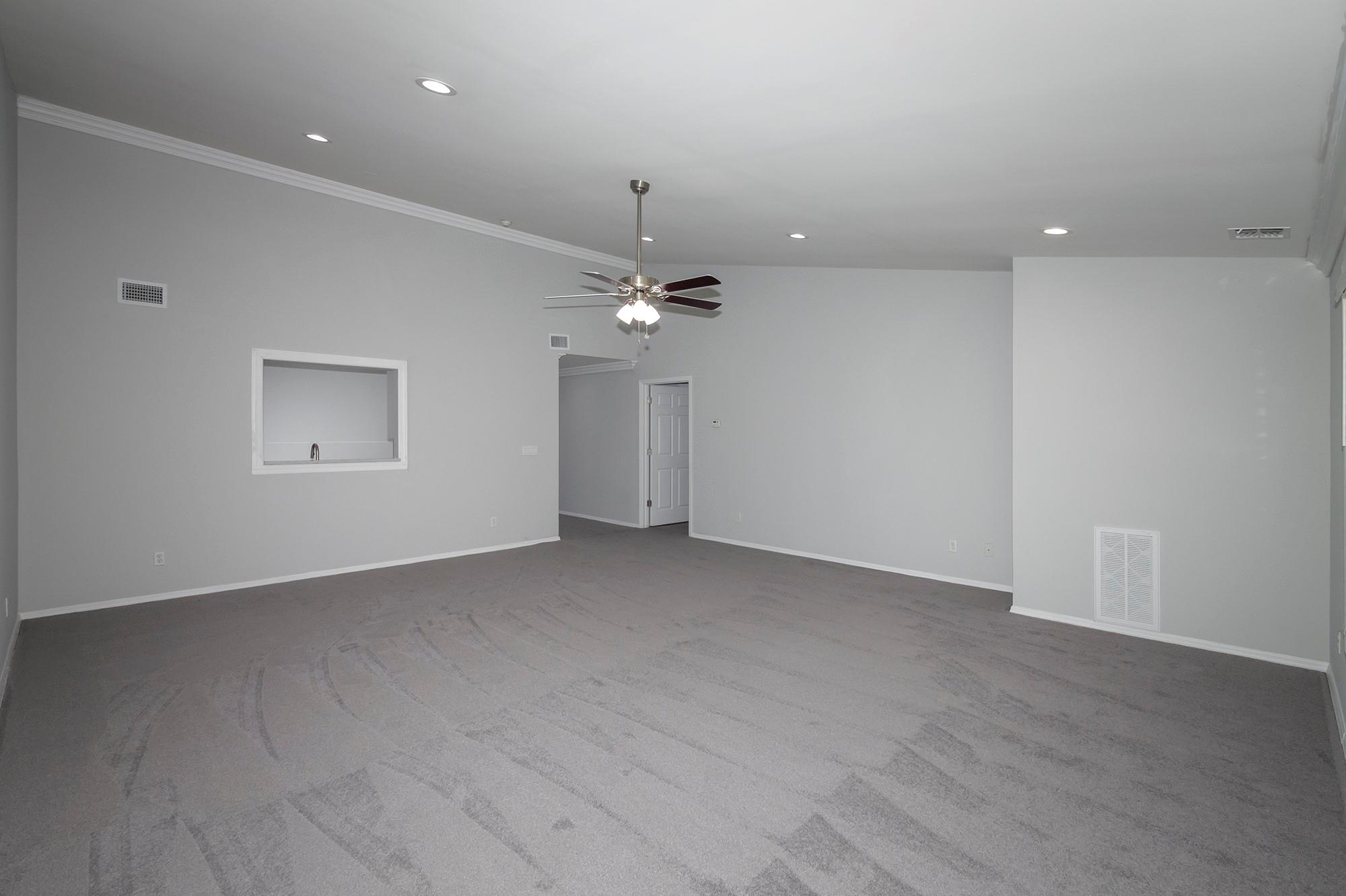 #8 photo, 198 Village Green Drive, サフォーク郡 Port Jefferson Station , NY 11776