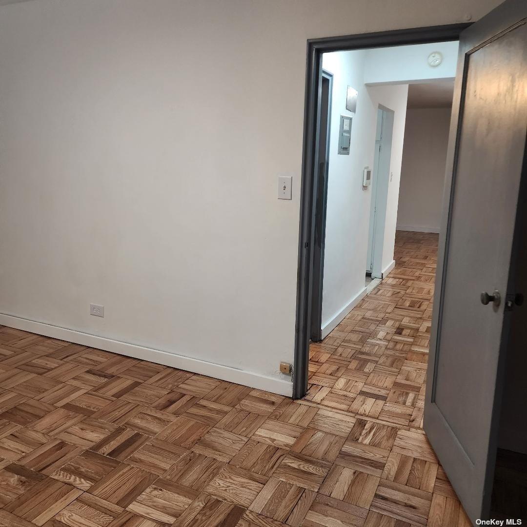 #18 photo, 88-11 Northern Blvd, كوينز Jackson Heights , NY 11372