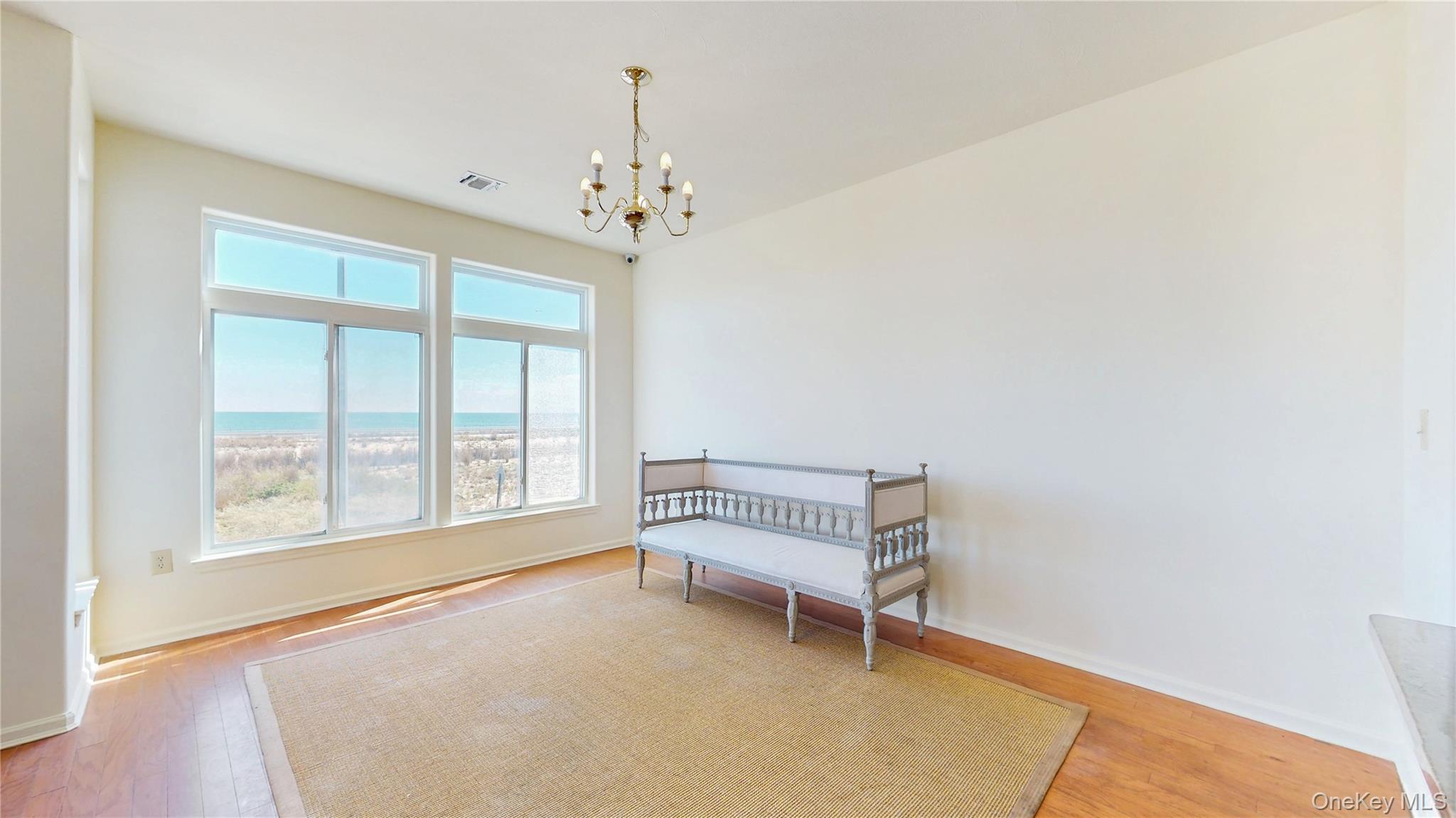 #10 photo, 6910 Beach Front Road, クイーンズ区 Arverne , NY 11692