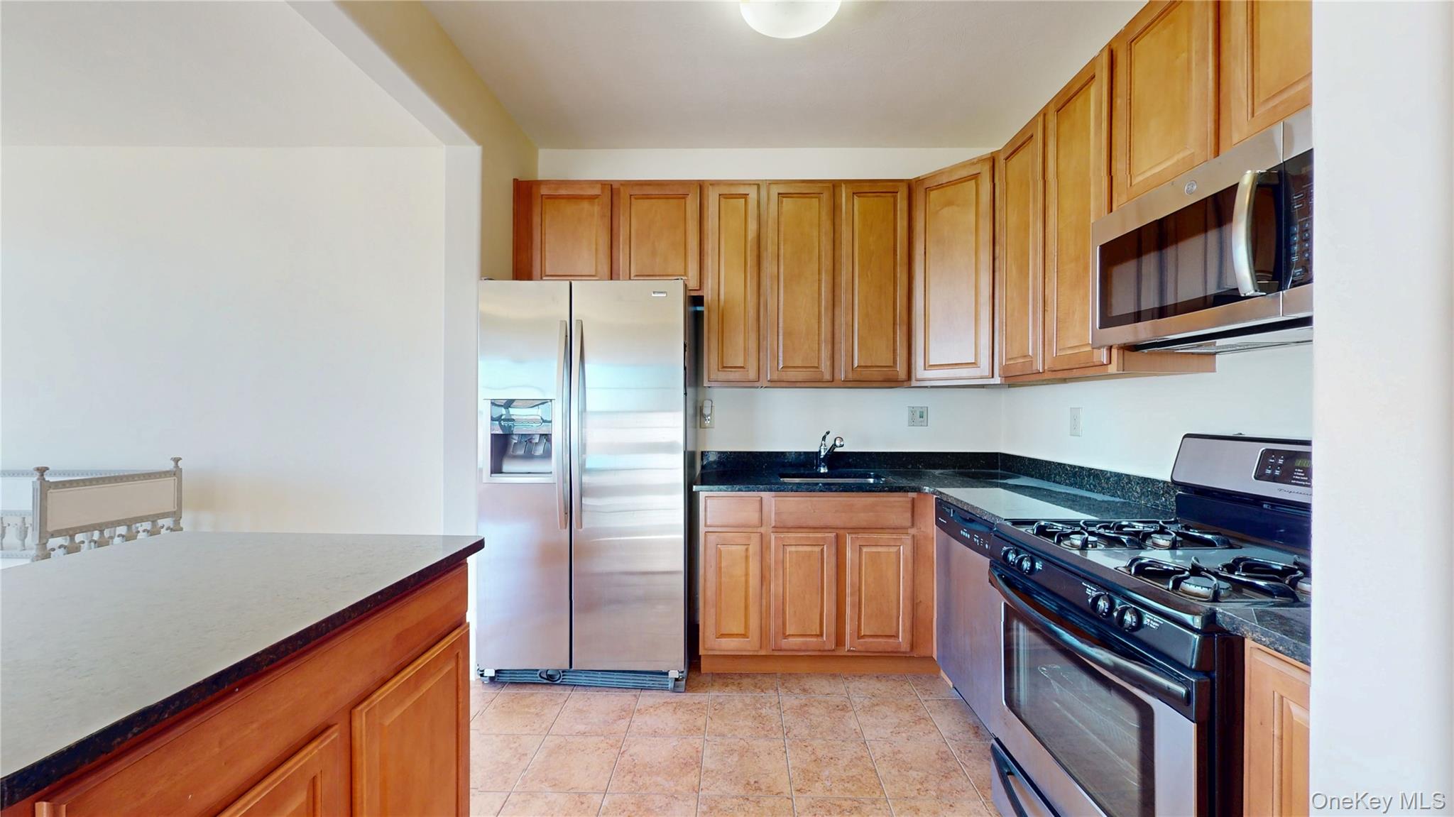 #14 photo, 6910 Beach Front Road, クイーンズ区 Arverne , NY 11692