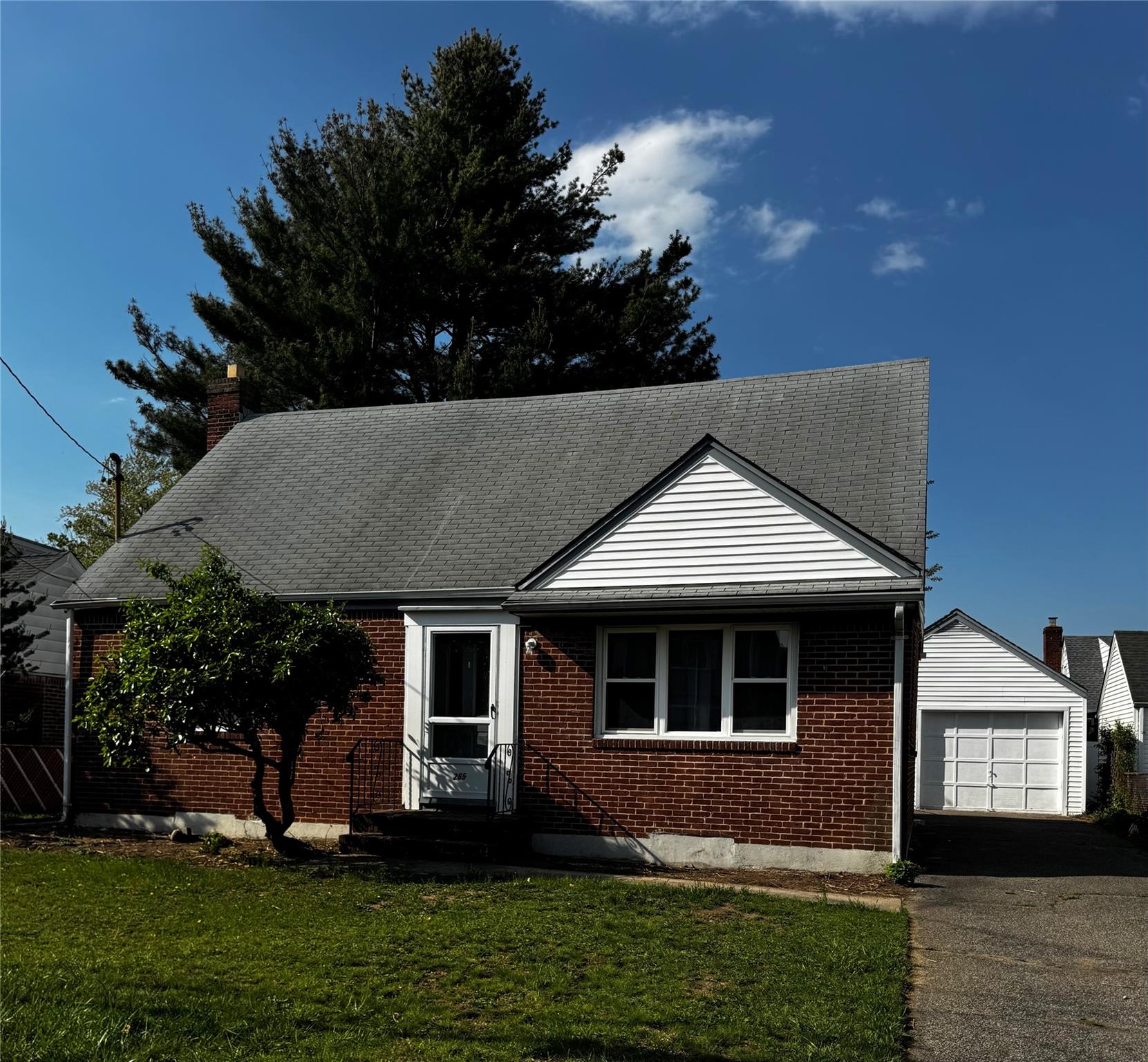#1 photo, 265 Walton Street, ناسو West Hempstead , NY 11552