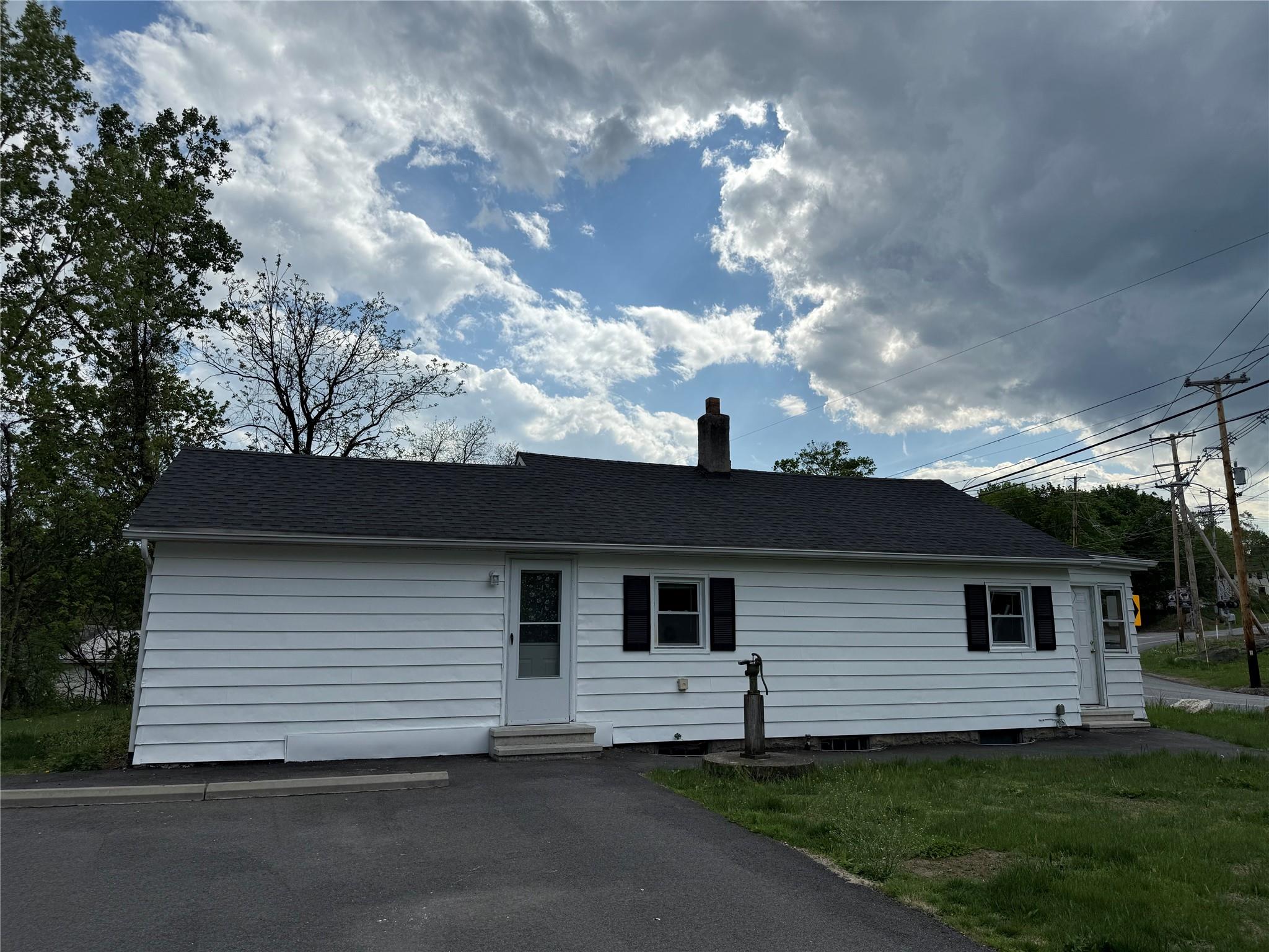 #1 photo, 227 Union Avenue, 紐約州 New Windsor , NY 12553