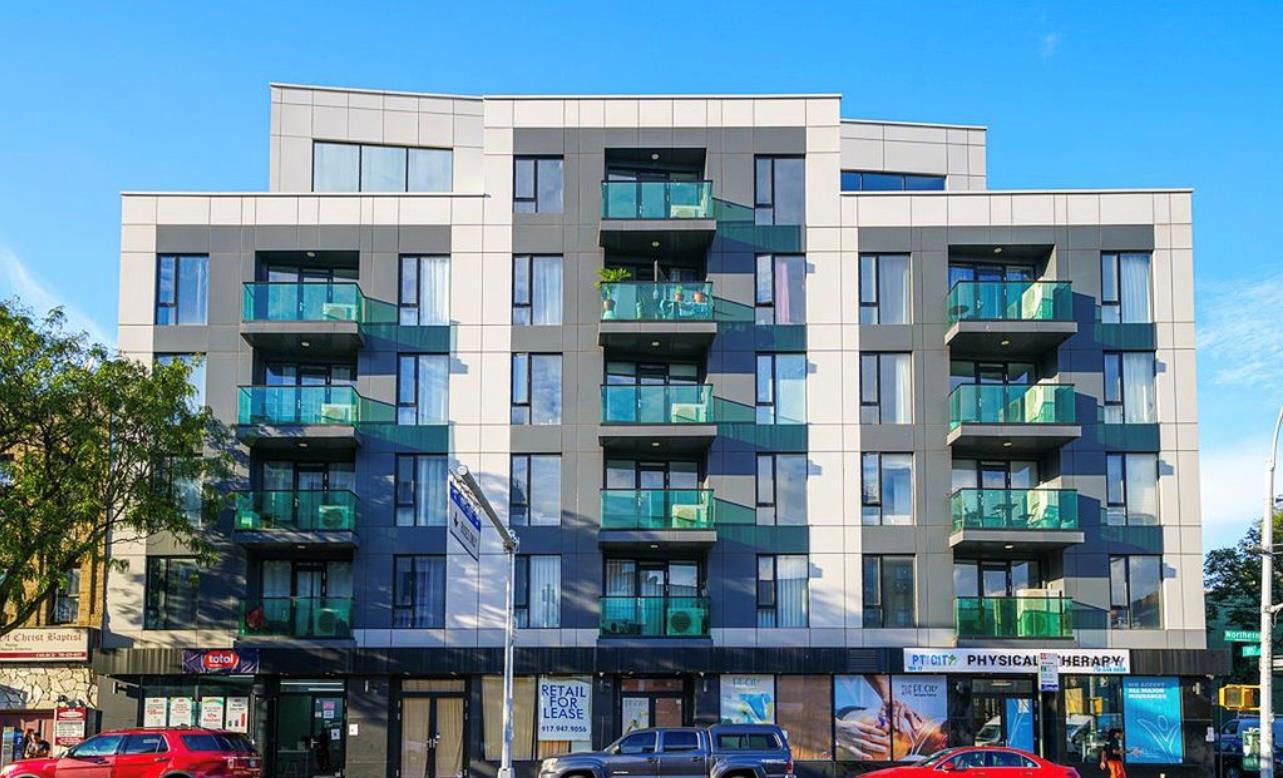 #1 photo, 32-58 105th Street, 皇后區 艾姆赫斯特 East Elmhurst , NY 11369