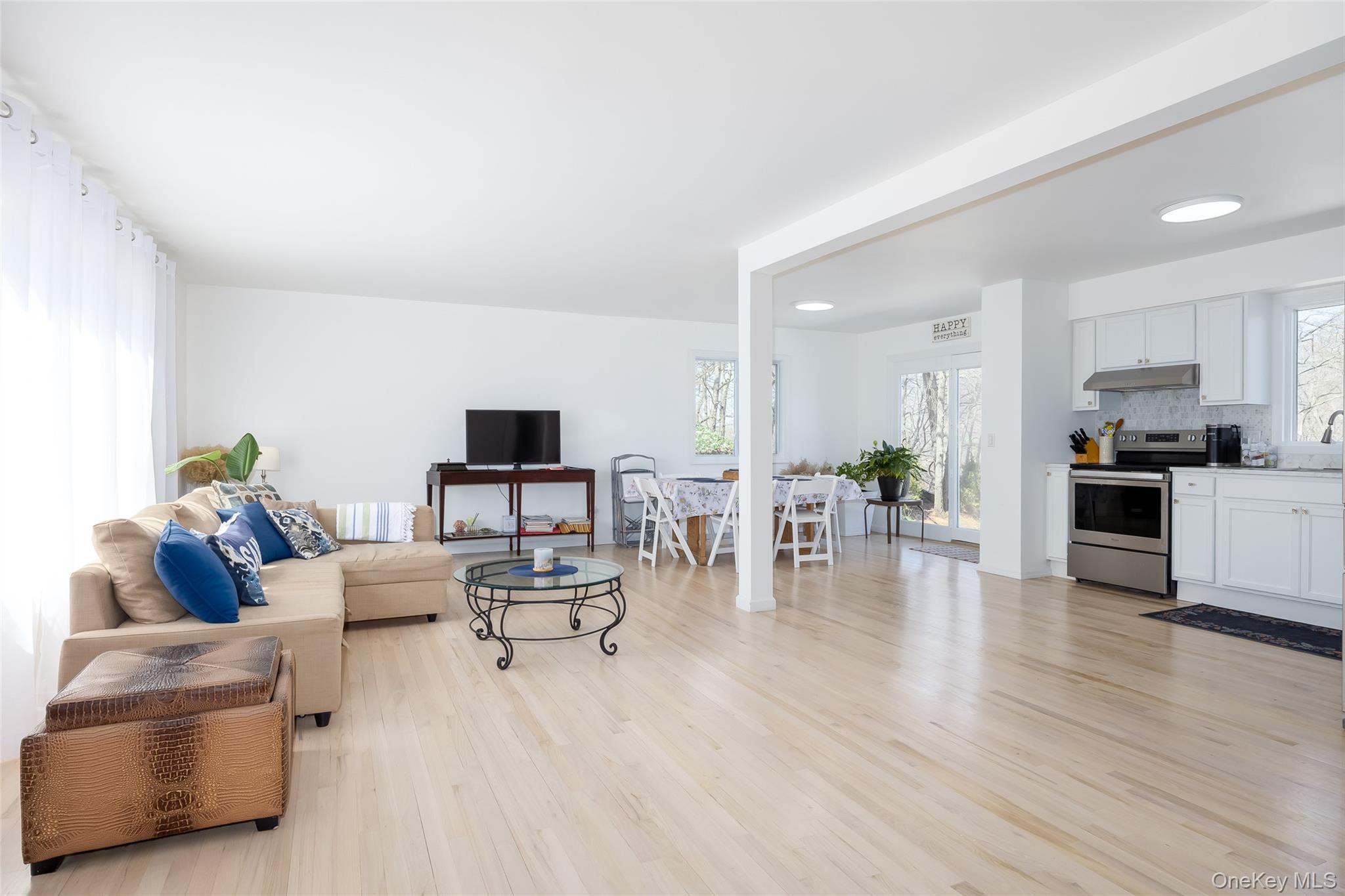 #6 photo, 371 S River Road, Calverton , NY 11933