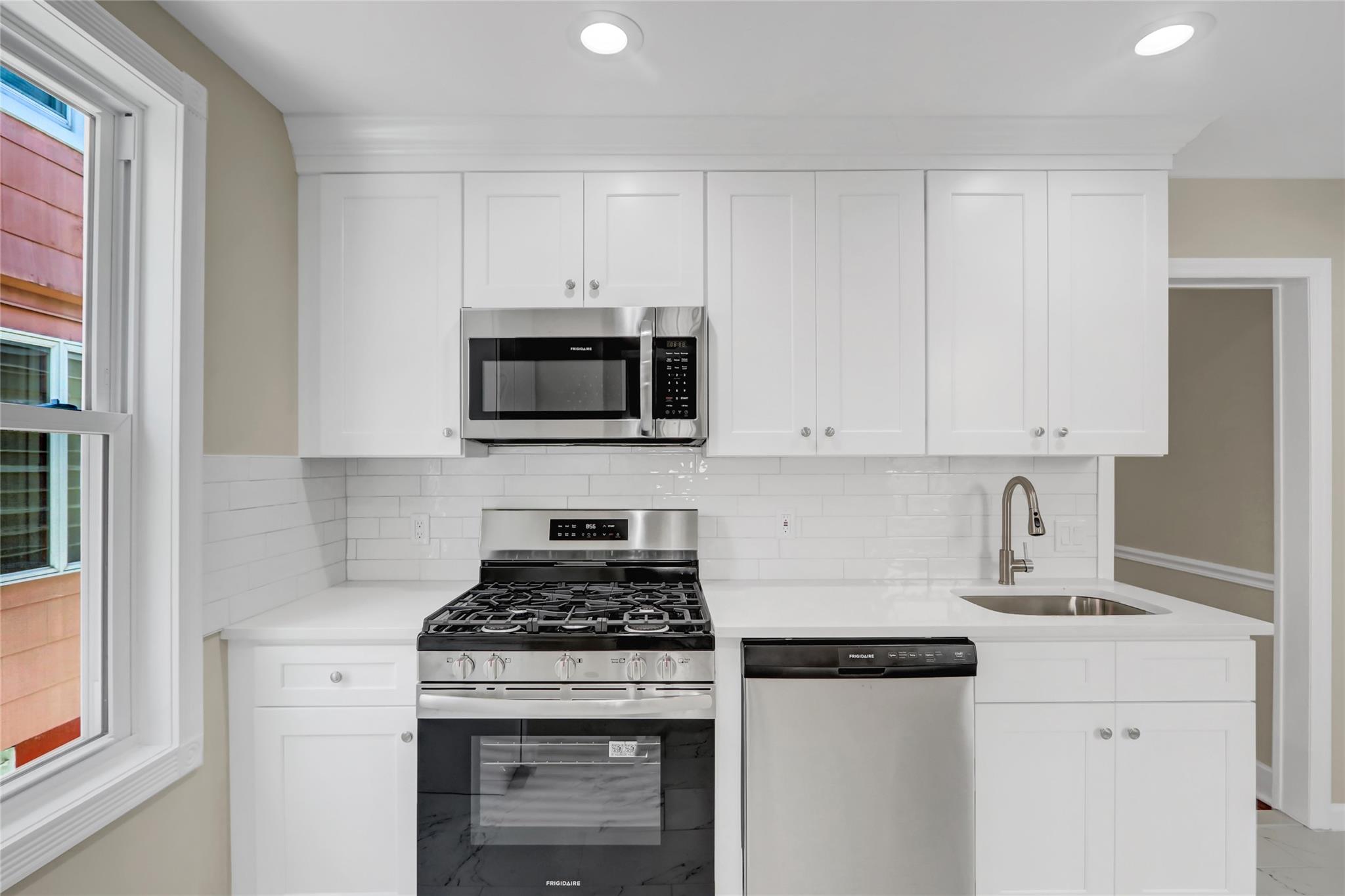 #9 photo, 62-33 59th Drive, クイーンズ区 Maspeth , NY 11378