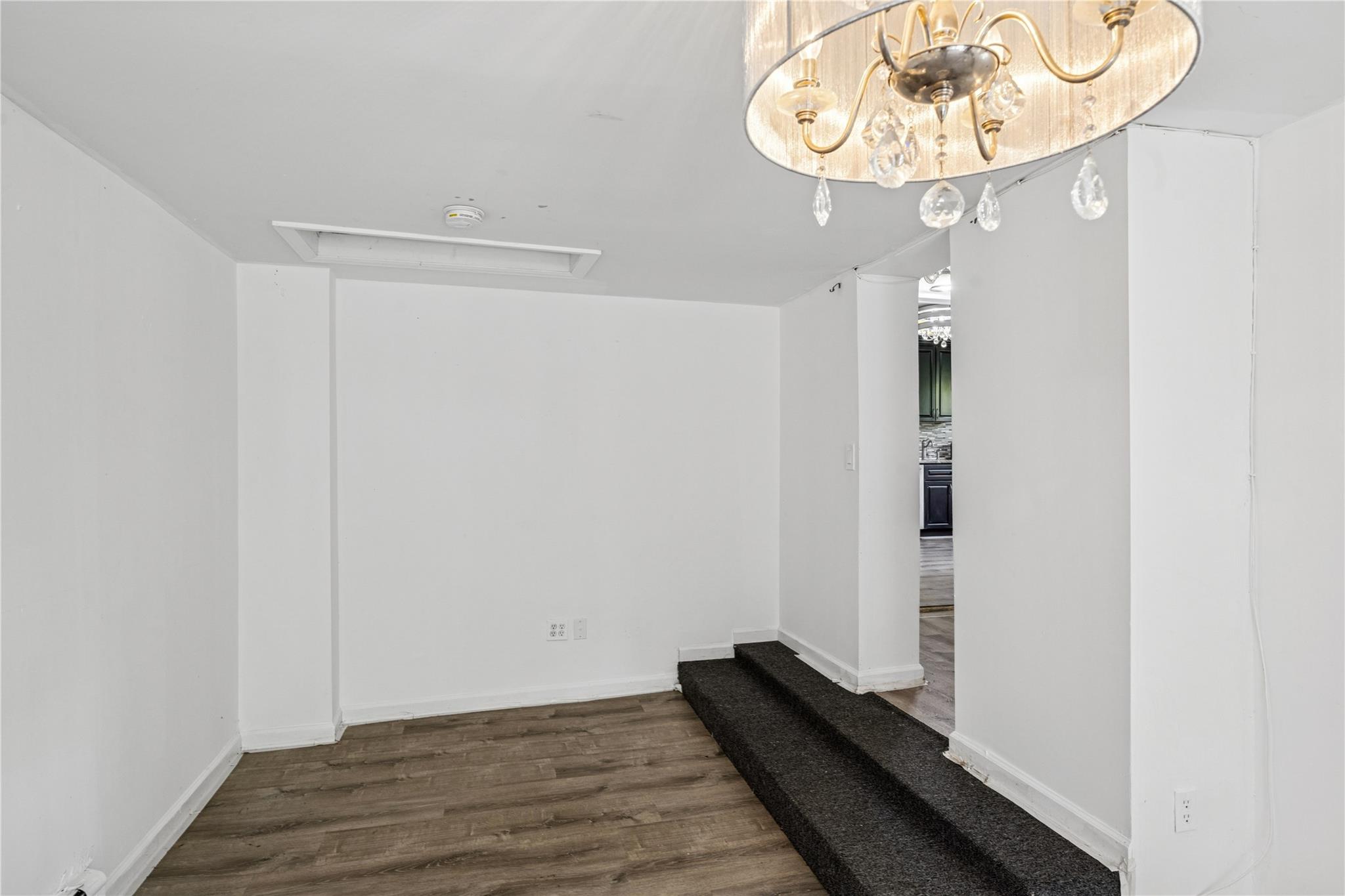 #11 photo, 54 Oakdale Avenue, 東長島 Selden , NY 11784