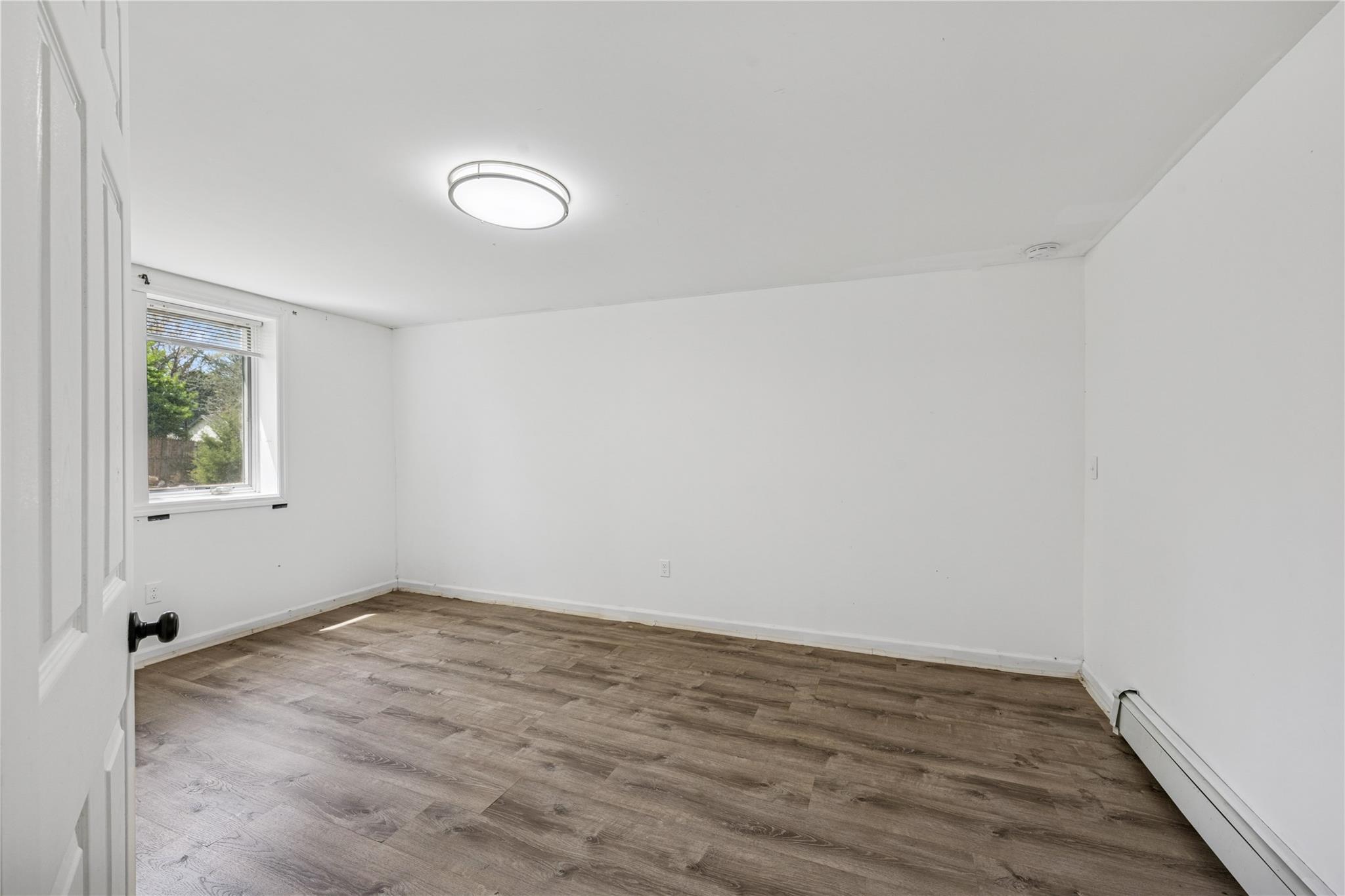 #13 photo, 54 Oakdale Avenue, 東長島 Selden , NY 11784