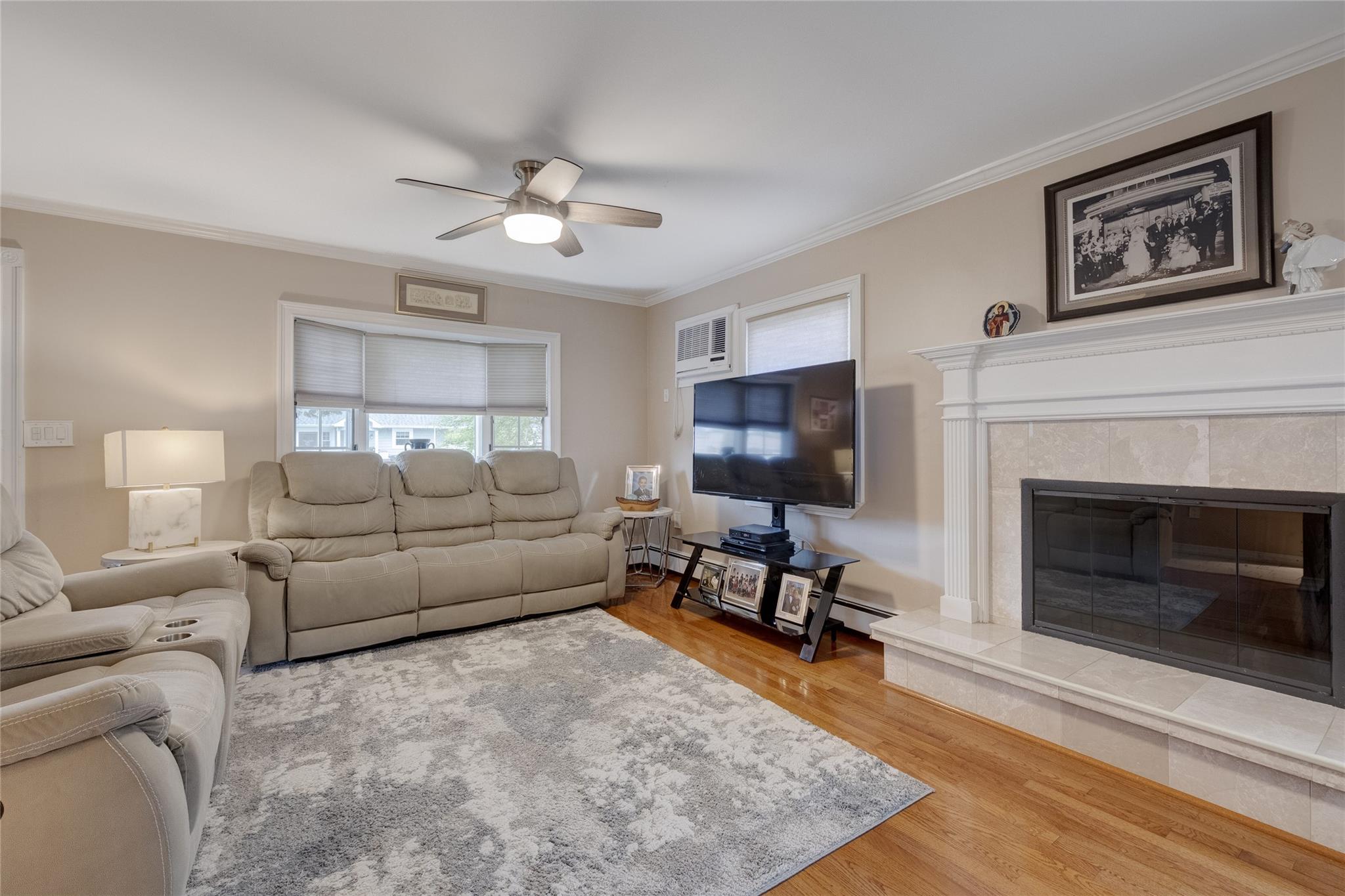 #2 photo, 296 Jerome Avenue, Carle Place , NY 11514