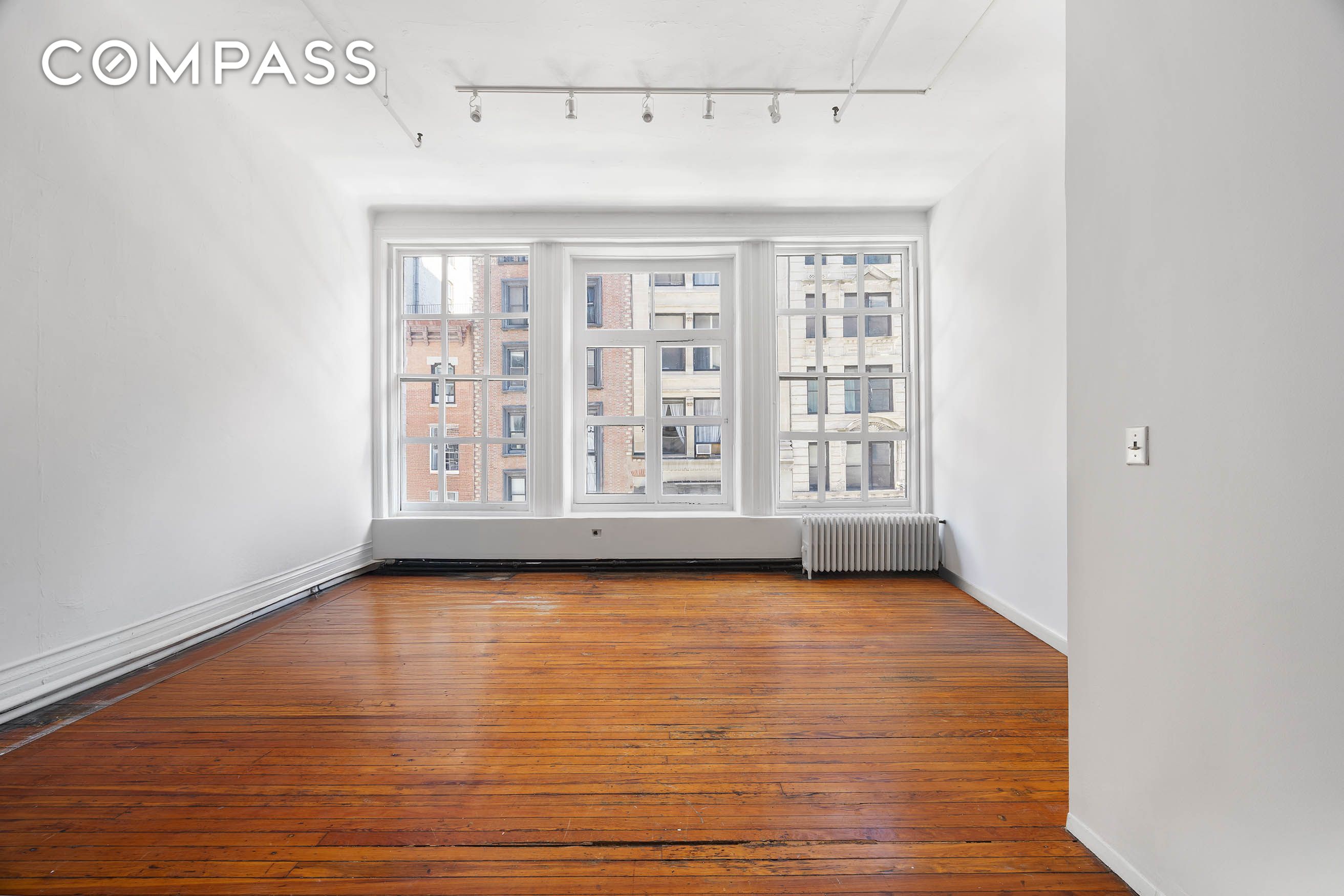 #4 photo, 16 E 17th Street, マンハッタン Flatiron , NY 10003