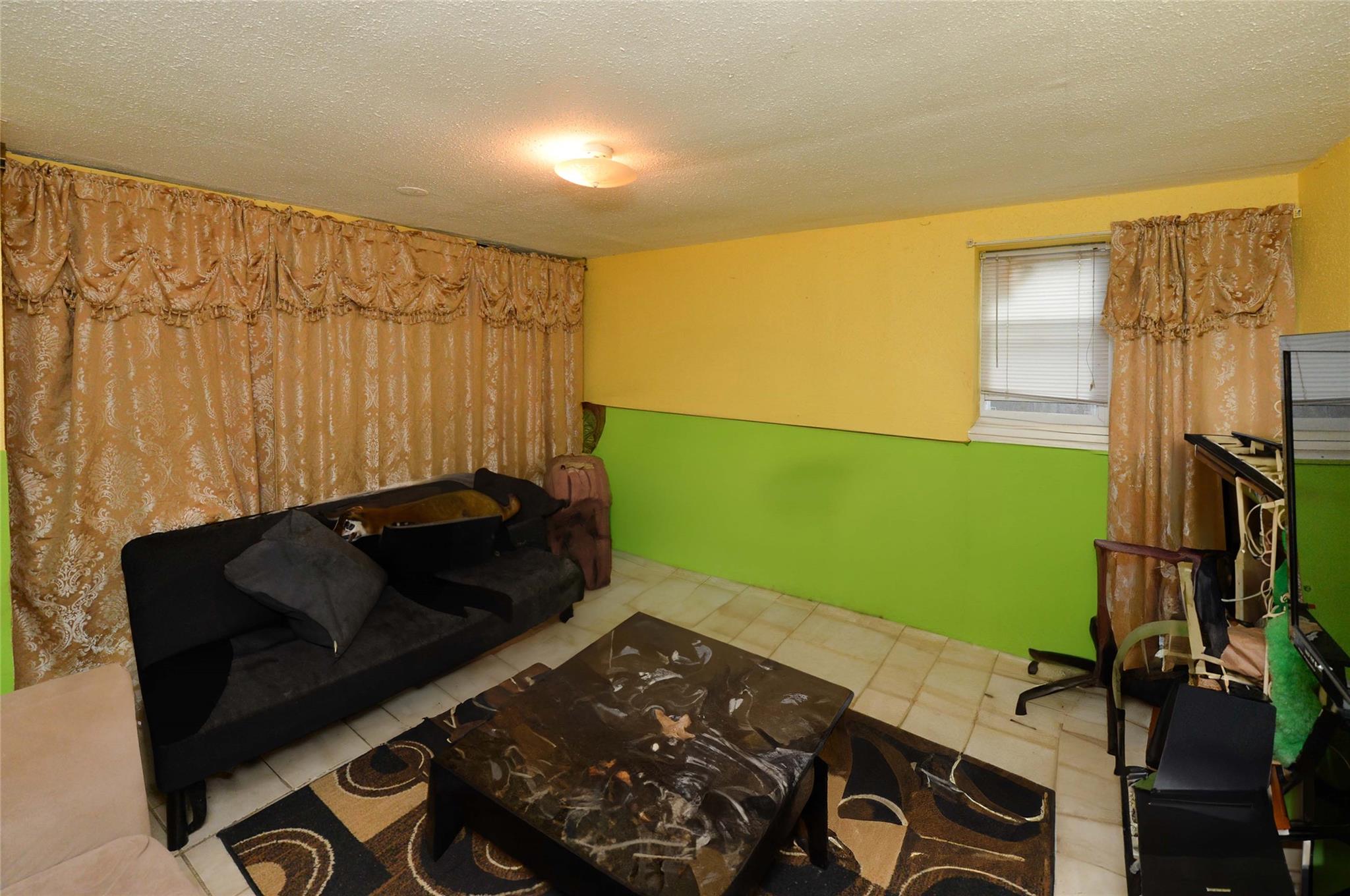 #19 photo, 66 Gerow Avenue, 紐約州 Spring Valley , NY 10977