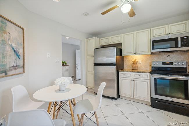 #8 photo, 106 E Midland Pond Court, サフォーク郡 Moriches , NY 11955