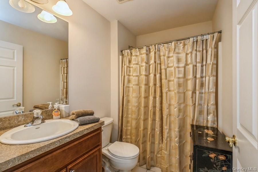 #16 photo, 156 Christine Drive, サフォーク郡 Dix Hills , NY 11746