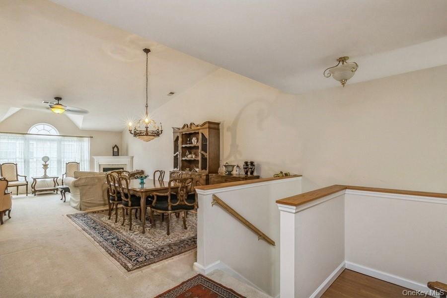 #5 photo, 156 Christine Drive, サフォーク郡 Dix Hills , NY 11746