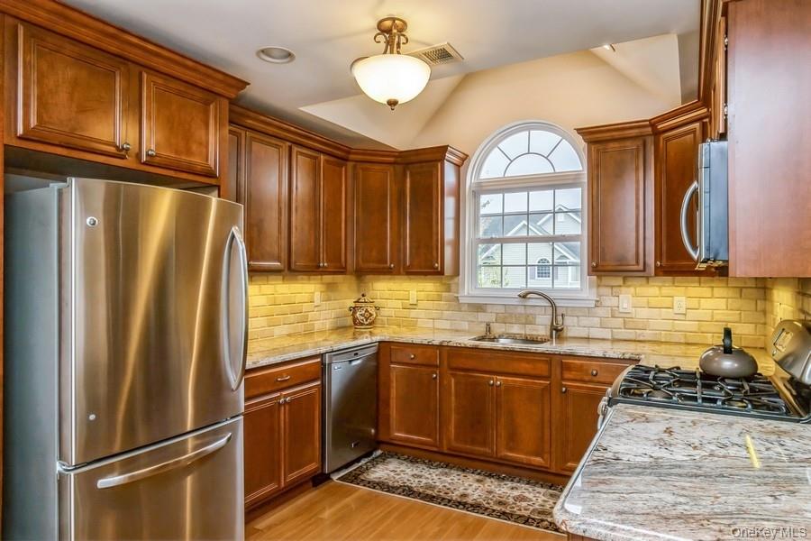 #6 photo, 156 Christine Drive, サフォーク郡 Dix Hills , NY 11746