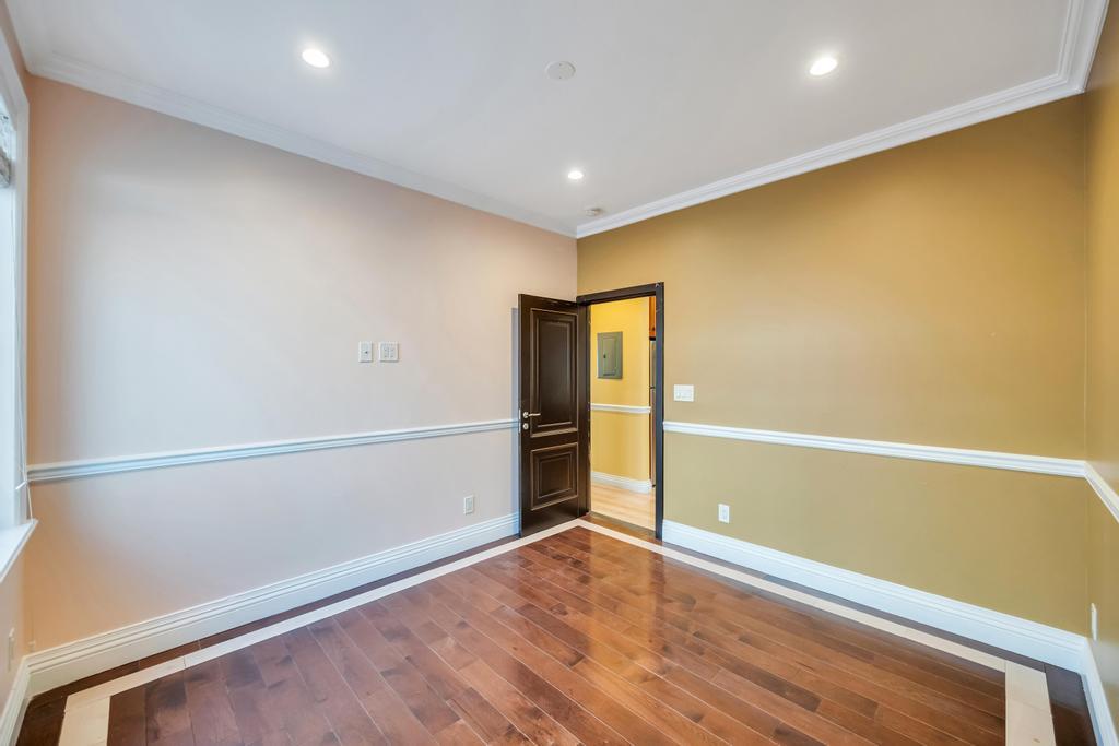 #12 photo, 12114 149th Avenue, クイーンズ区 South Ozone Park , NY 11420