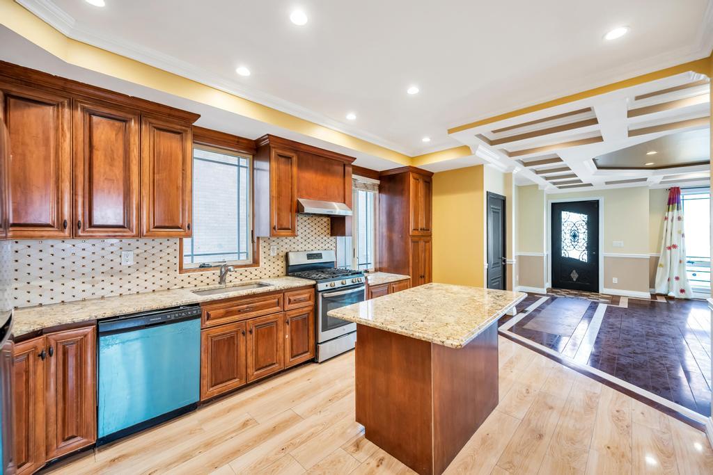 #4 photo, 12114 149th Avenue, クイーンズ区 South Ozone Park , NY 11420