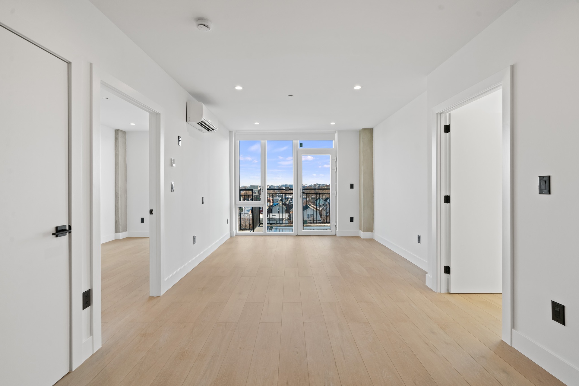 #8 photo, North Corona, クイーンズ区 North Corona , NY 11372