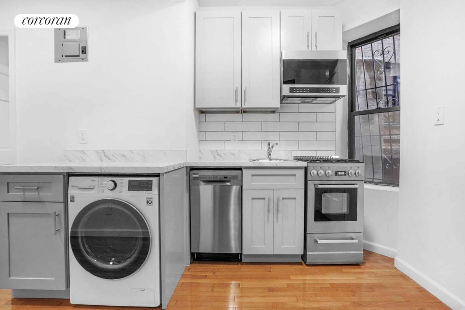 #1 photo, 536 E 82ND Street, ম্যানহাটন Yorkville , NY 10028