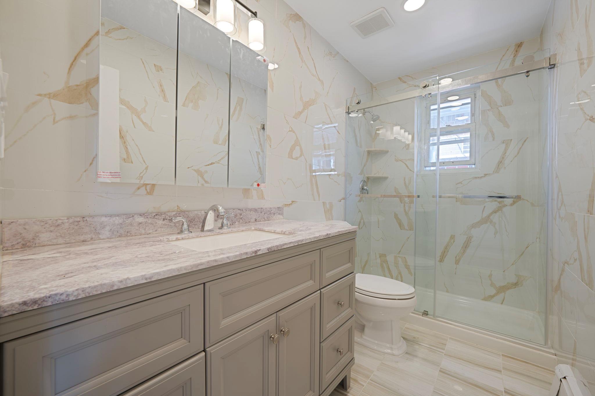 #14 photo, 15940 95th Street, クイーンズ区 Howard Beach , NY 11414