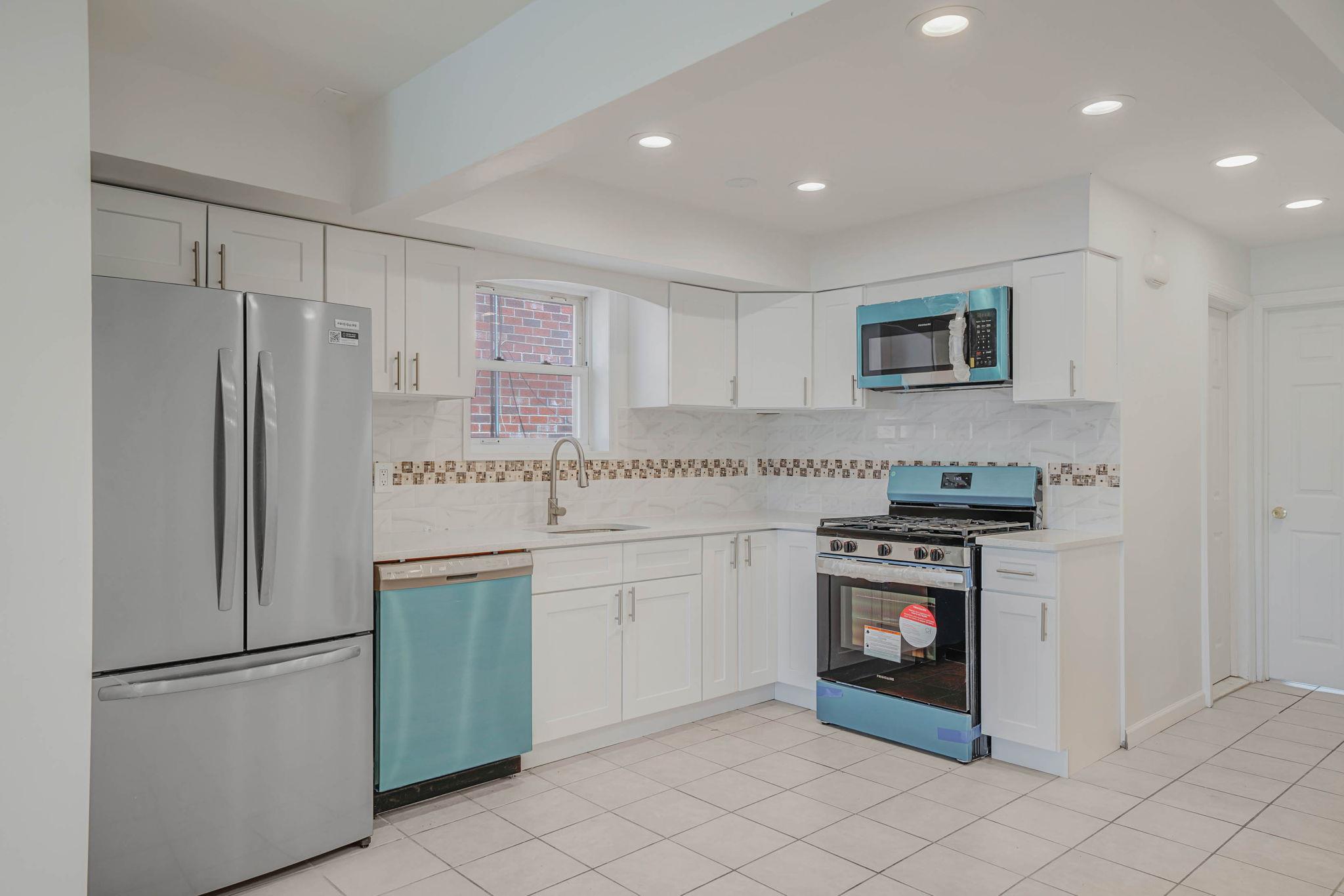 #17 photo, 15940 95th Street, クイーンズ区 Howard Beach , NY 11414