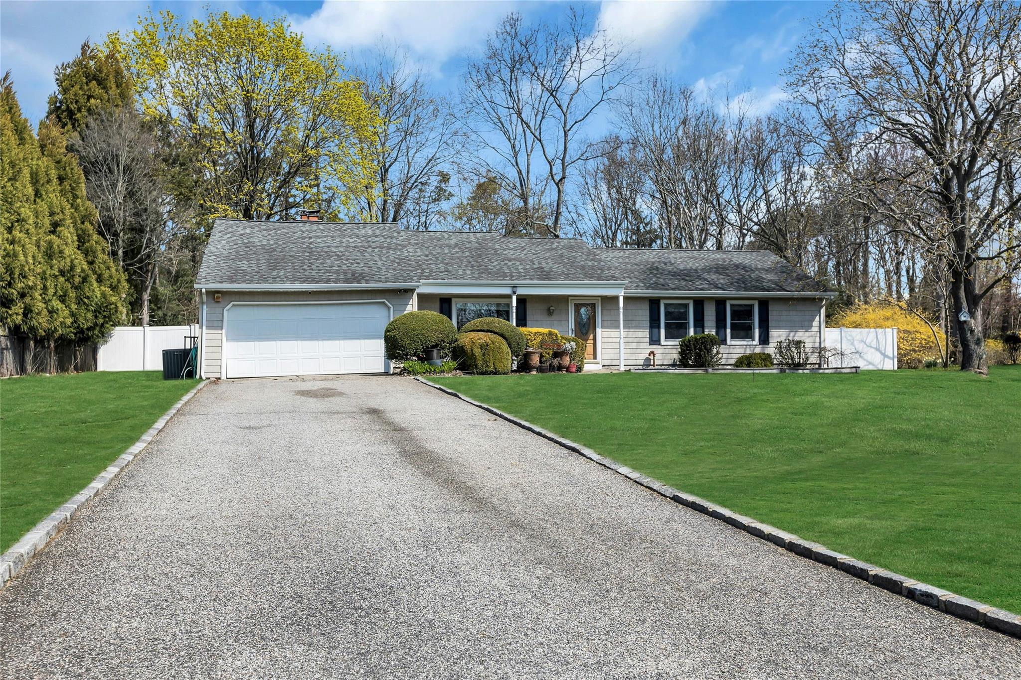 #1 photo, 17 Clubhouse Lane, Nesconset , NY 11767