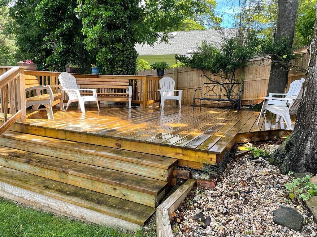 #10 photo, 32 Neptune Road, サフォーク郡 Rocky Point , NY 11778