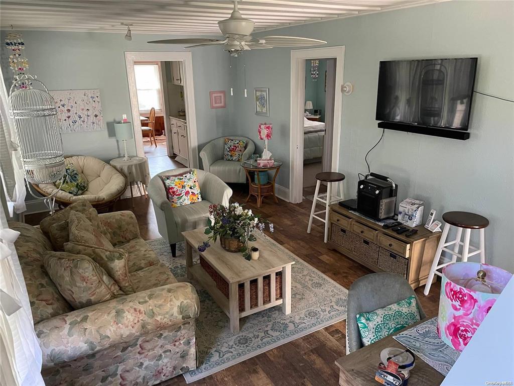 #14 photo, 32 Neptune Road, サフォーク郡 Rocky Point , NY 11778