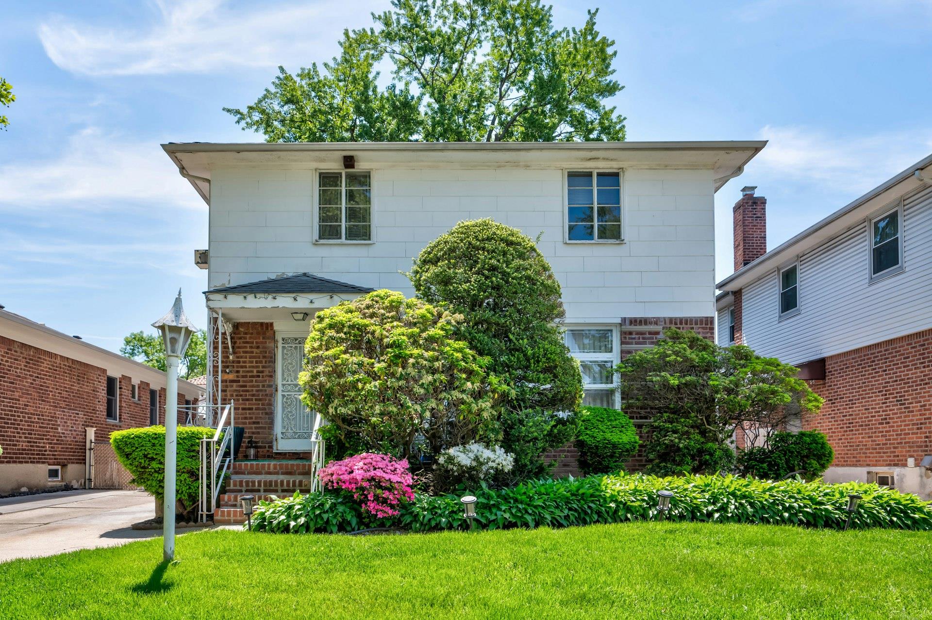 #1 photo, 198-20 50th Avenue, كوينز Fresh Meadows , NY 11365