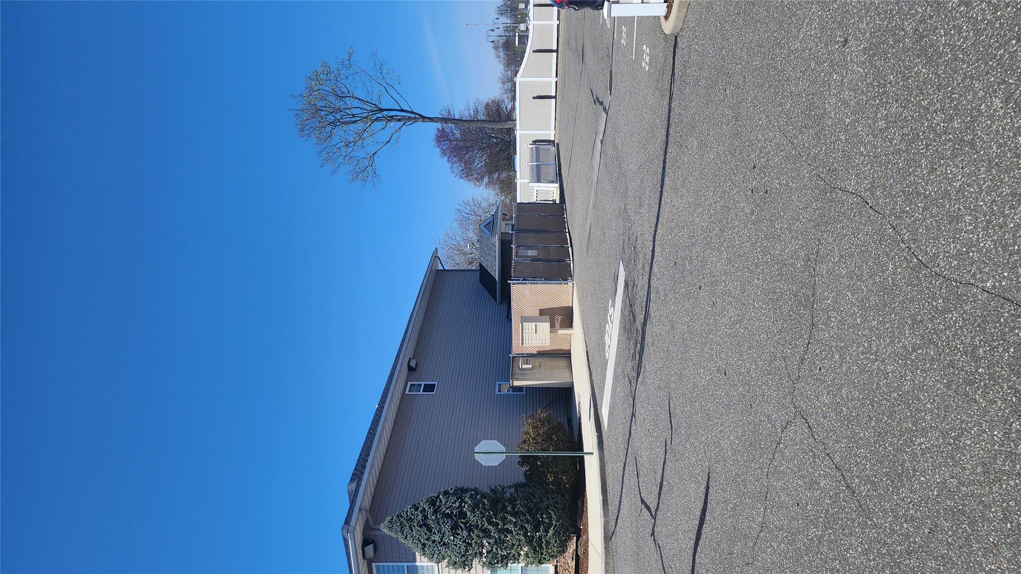 #6 photo, 723 Carman Avenue, ناسو Westbury , NY 11590