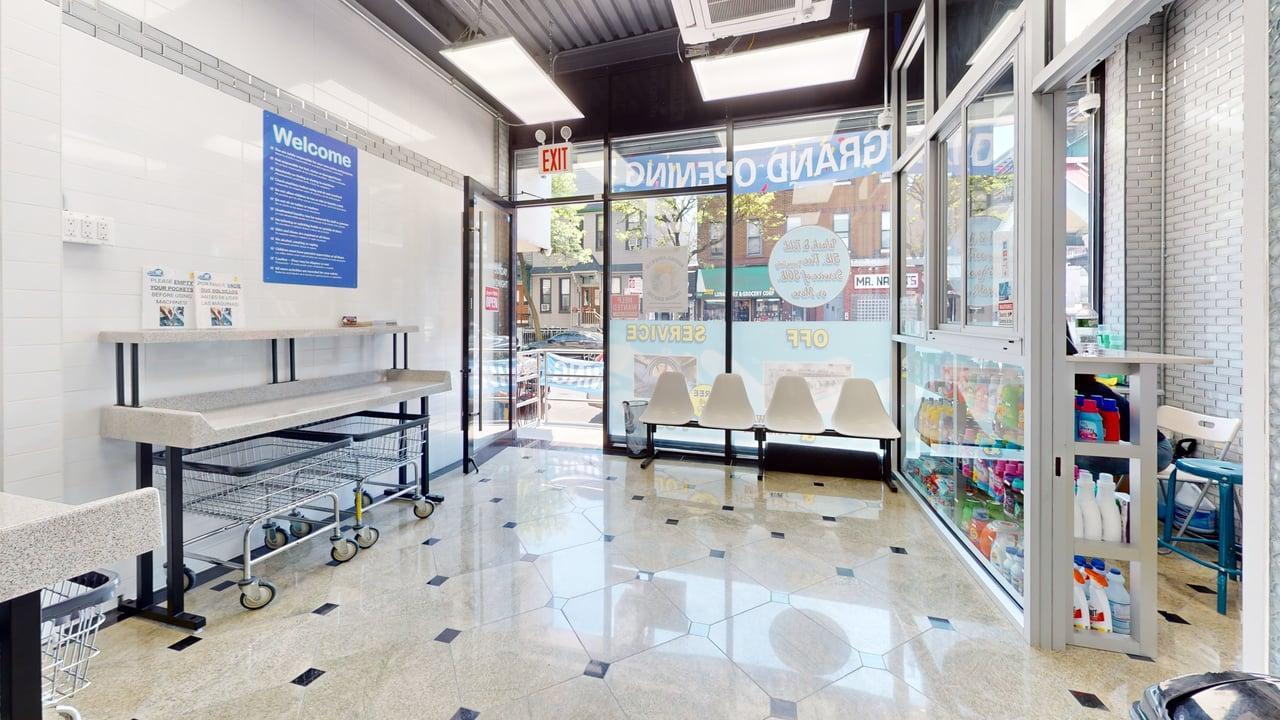 #4 photo, 703 Seneca Avenue, クイーンズ区 Ridgewood , NY 11385