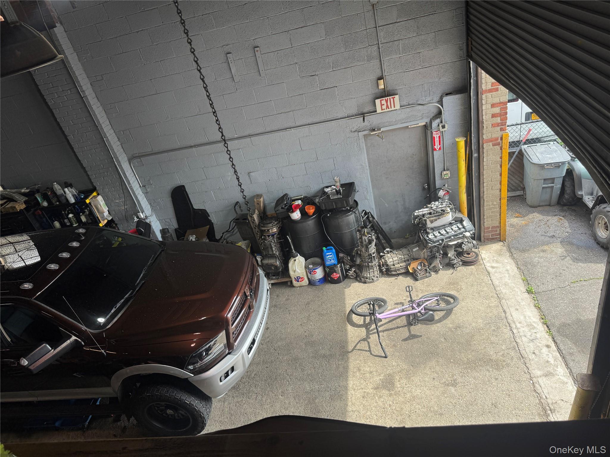 #13 photo, 6 Midland Avenue, Hicksville , NY 11801