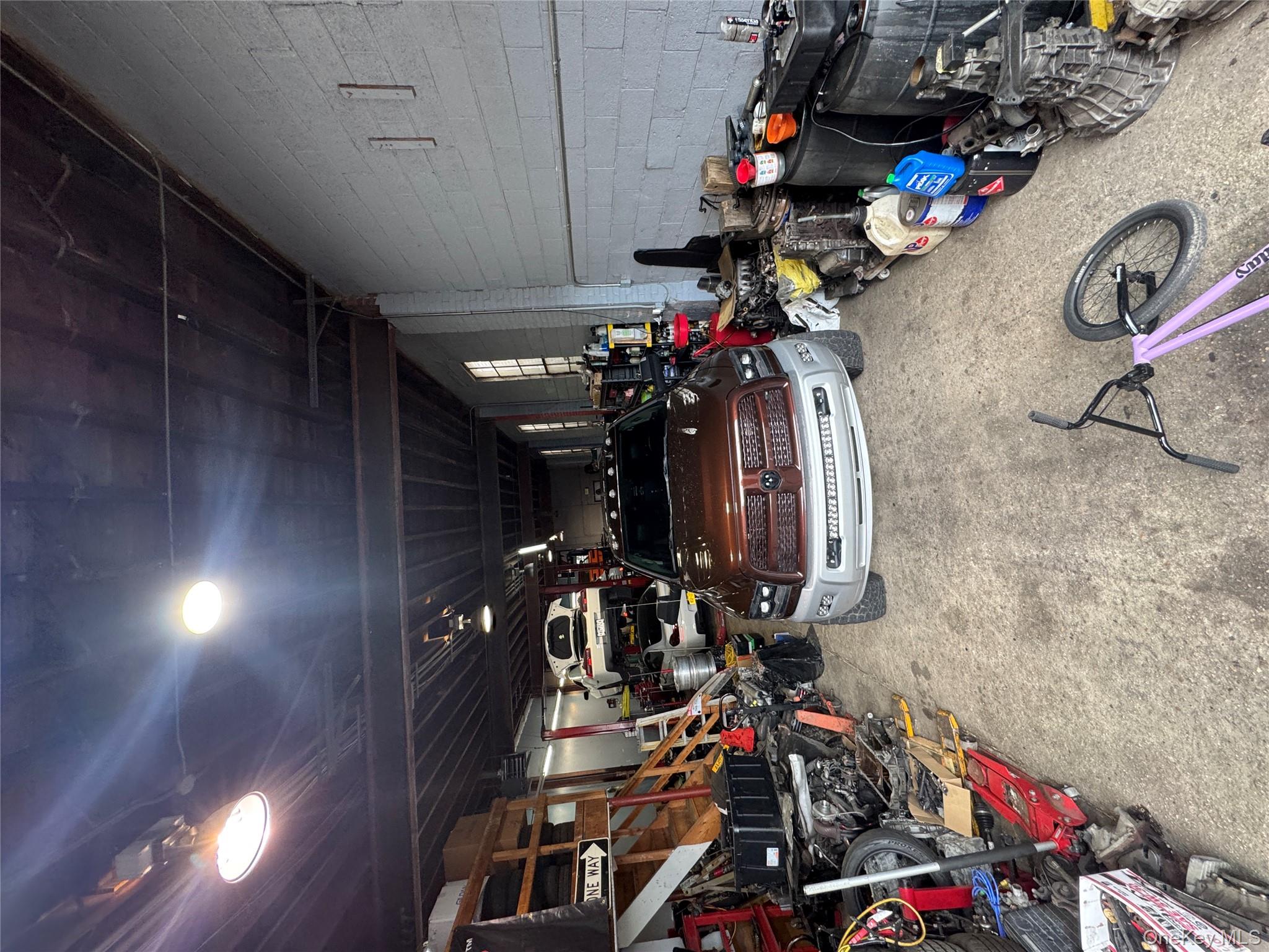 #14 photo, 6 Midland Avenue, Hicksville , NY 11801