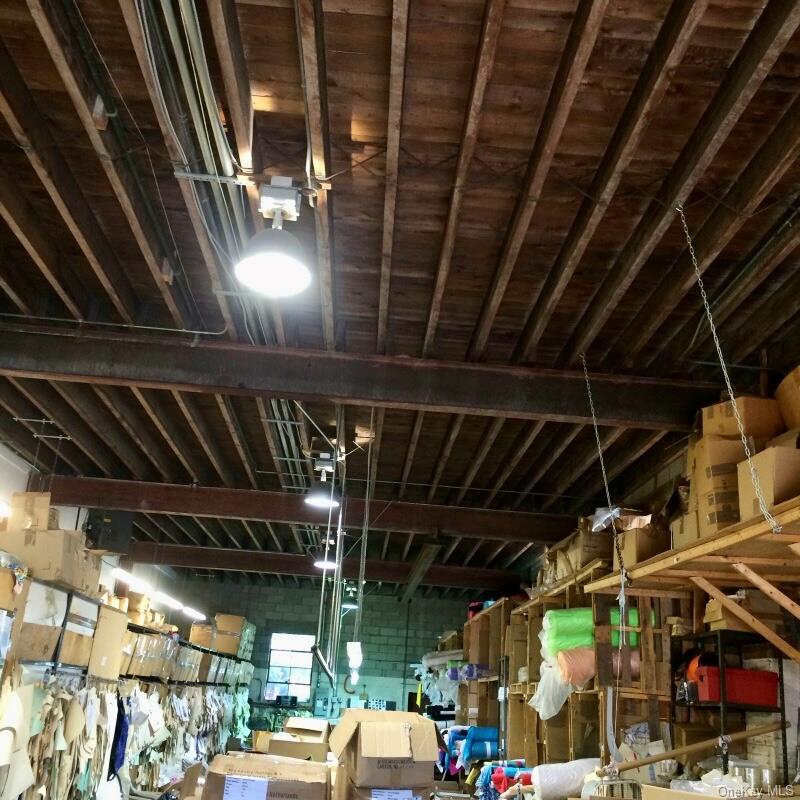 #9 photo, 6 Midland Avenue, Hicksville , NY 11801