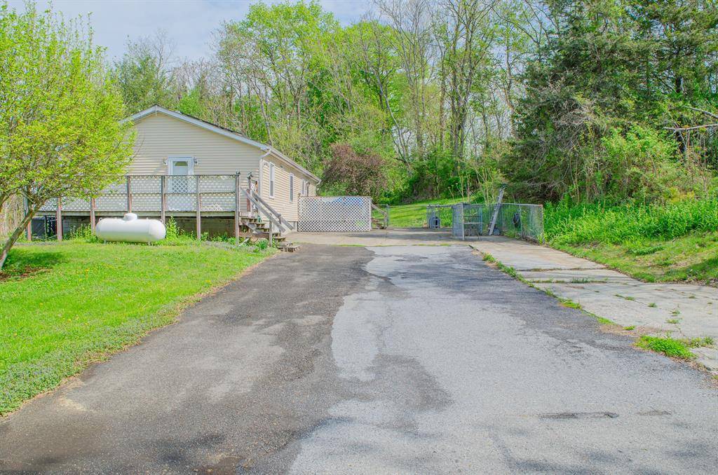 #16 photo, 15 Feller Newmark, Red Hook , NY 12571